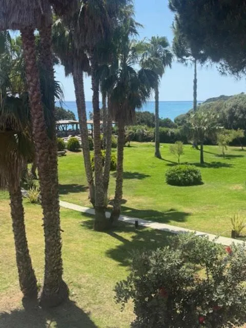 Garden in Hotel Le Ruesco