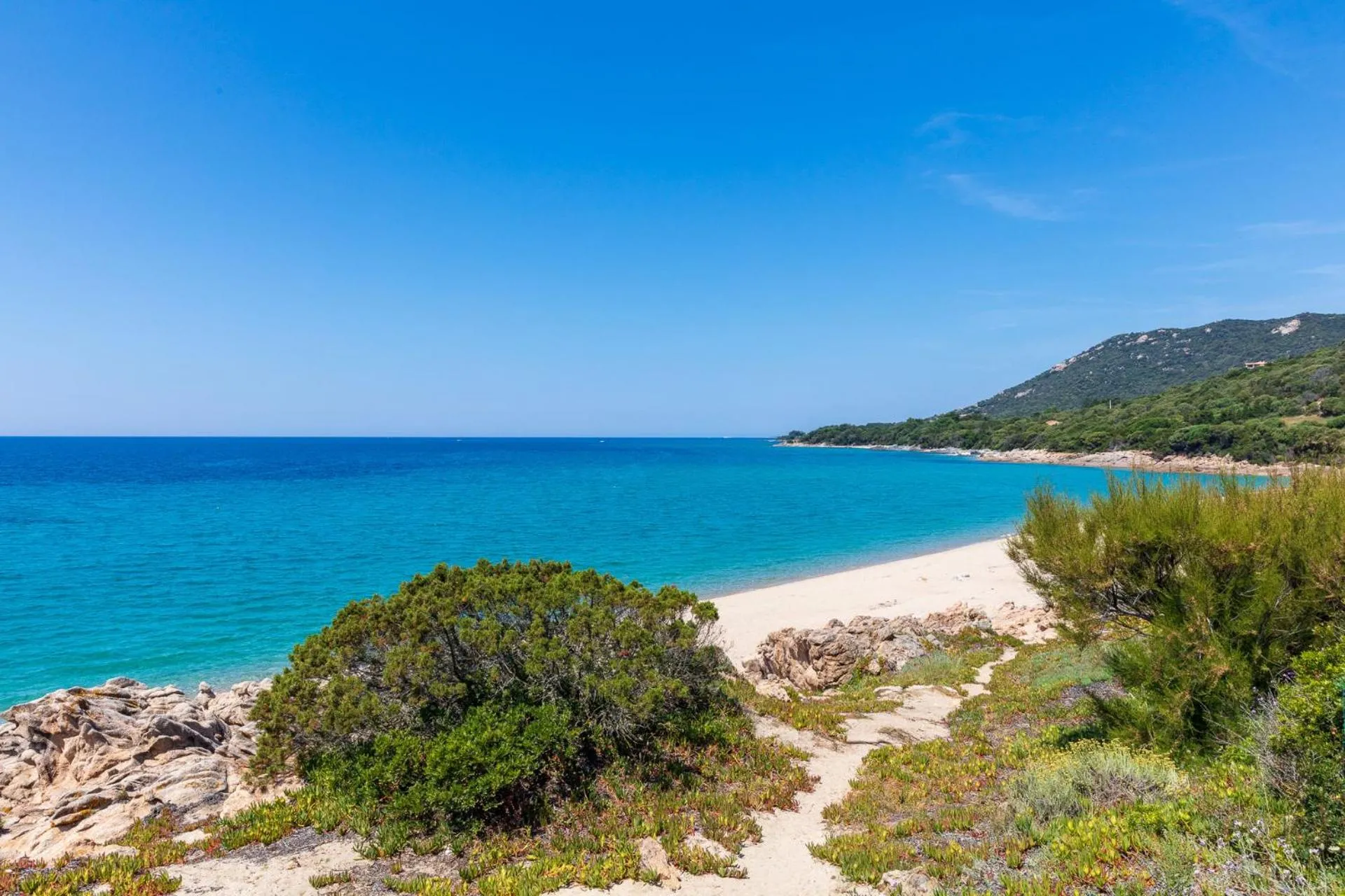 Beach in Hotel Le Ruesco