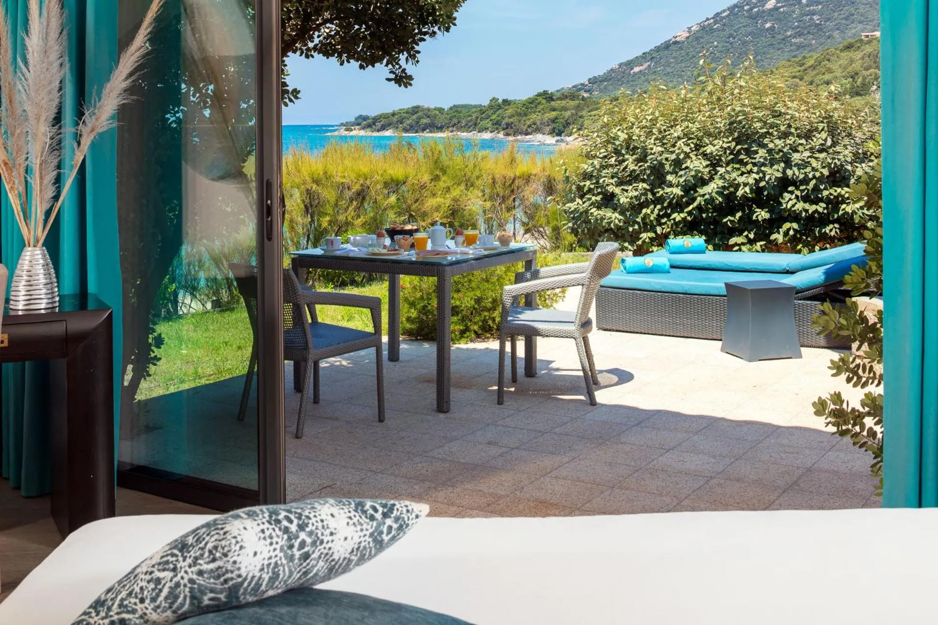 Seasons in Hotel Le Ruesco