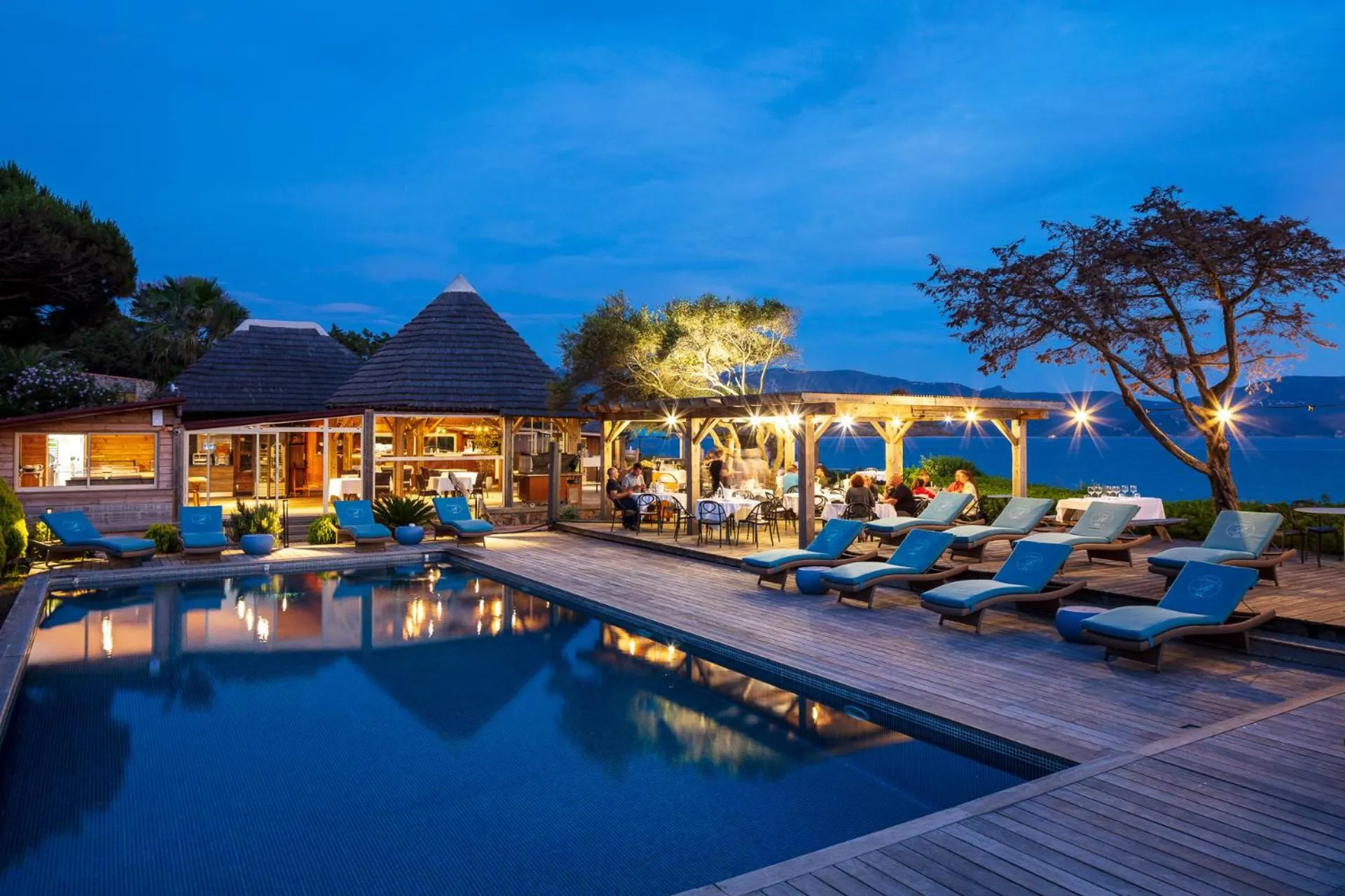 Night in Hotel Le Ruesco