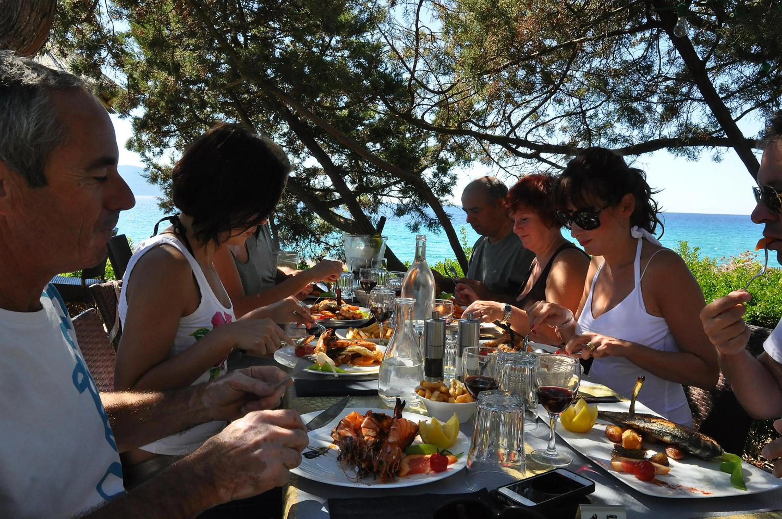 Restaurant/places to eat in Hotel Le Ruesco