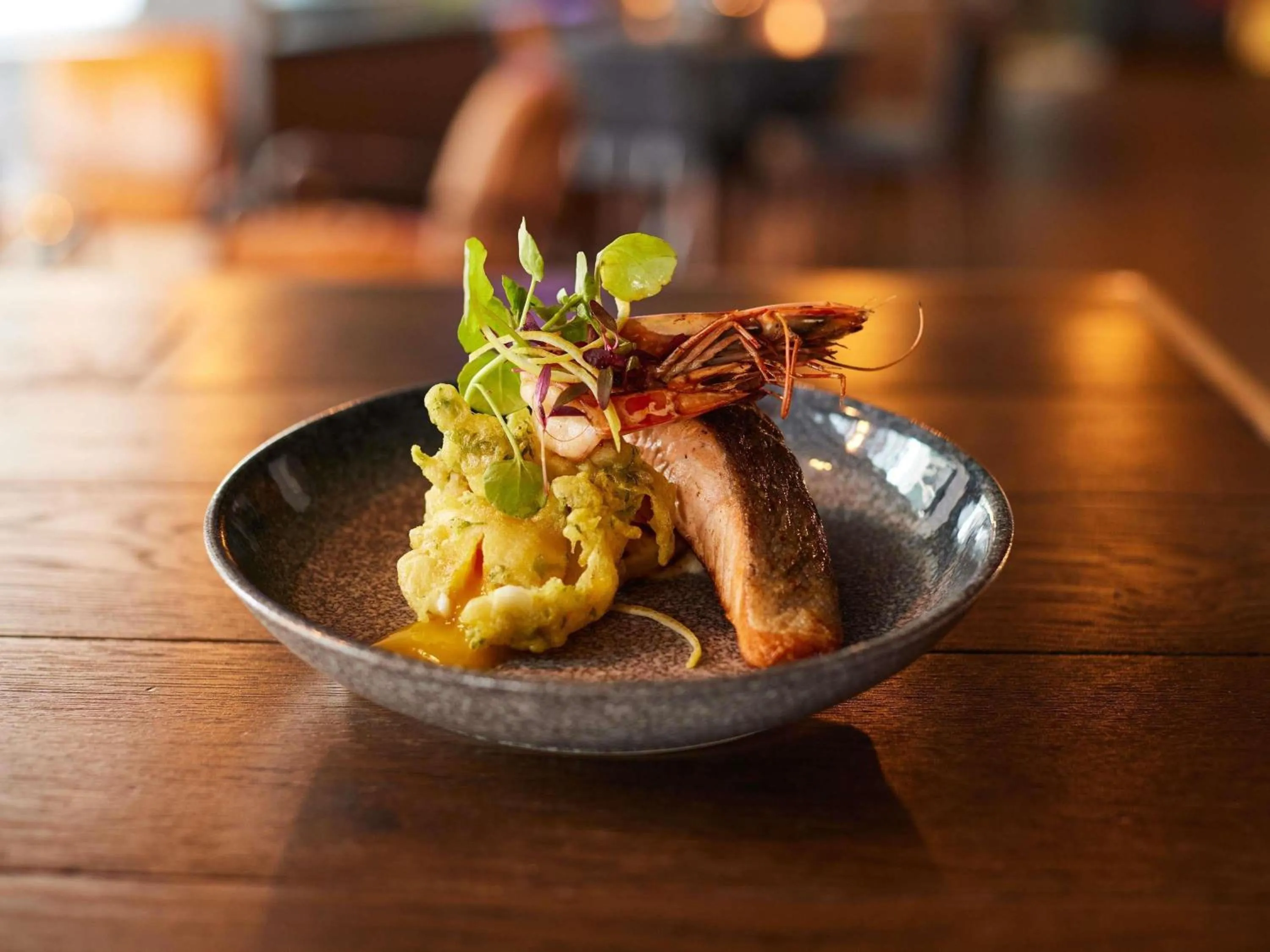 Lounge or bar in Novotel Leeds Centre