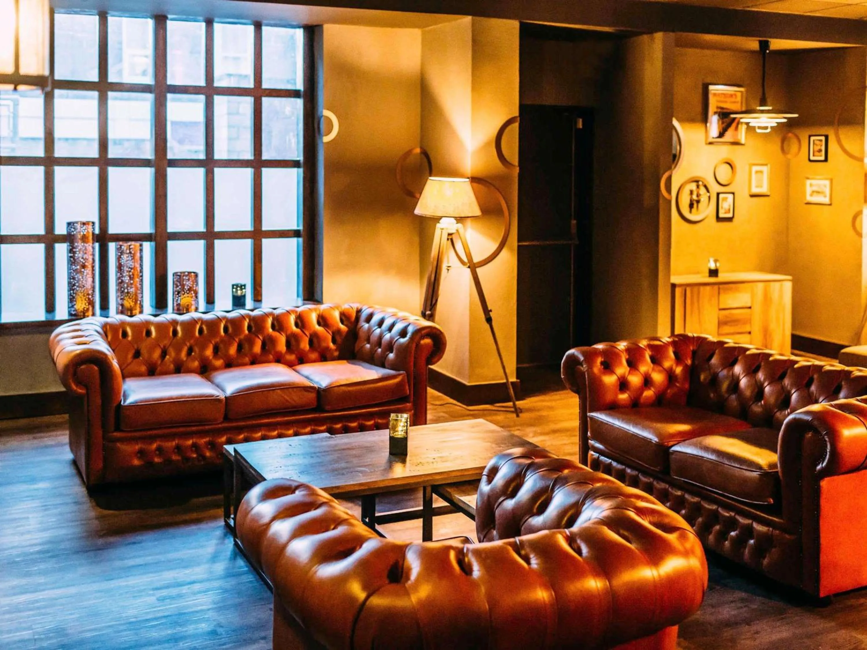 Lounge or bar in Novotel Leeds Centre