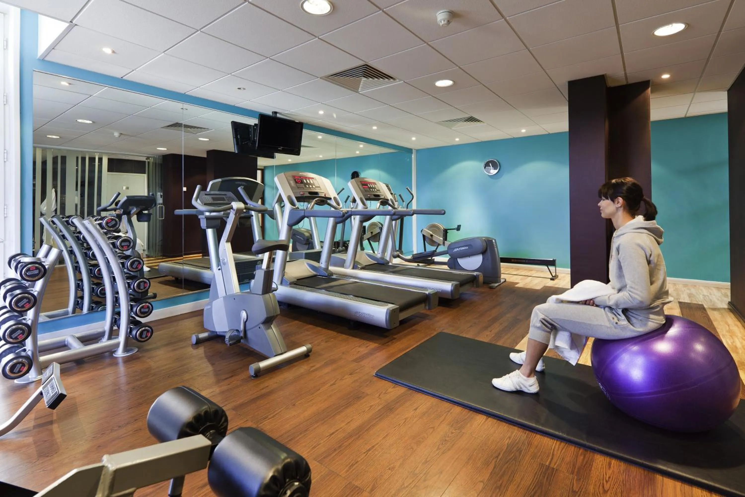 Fitness centre/facilities in Novotel Leeds Centre