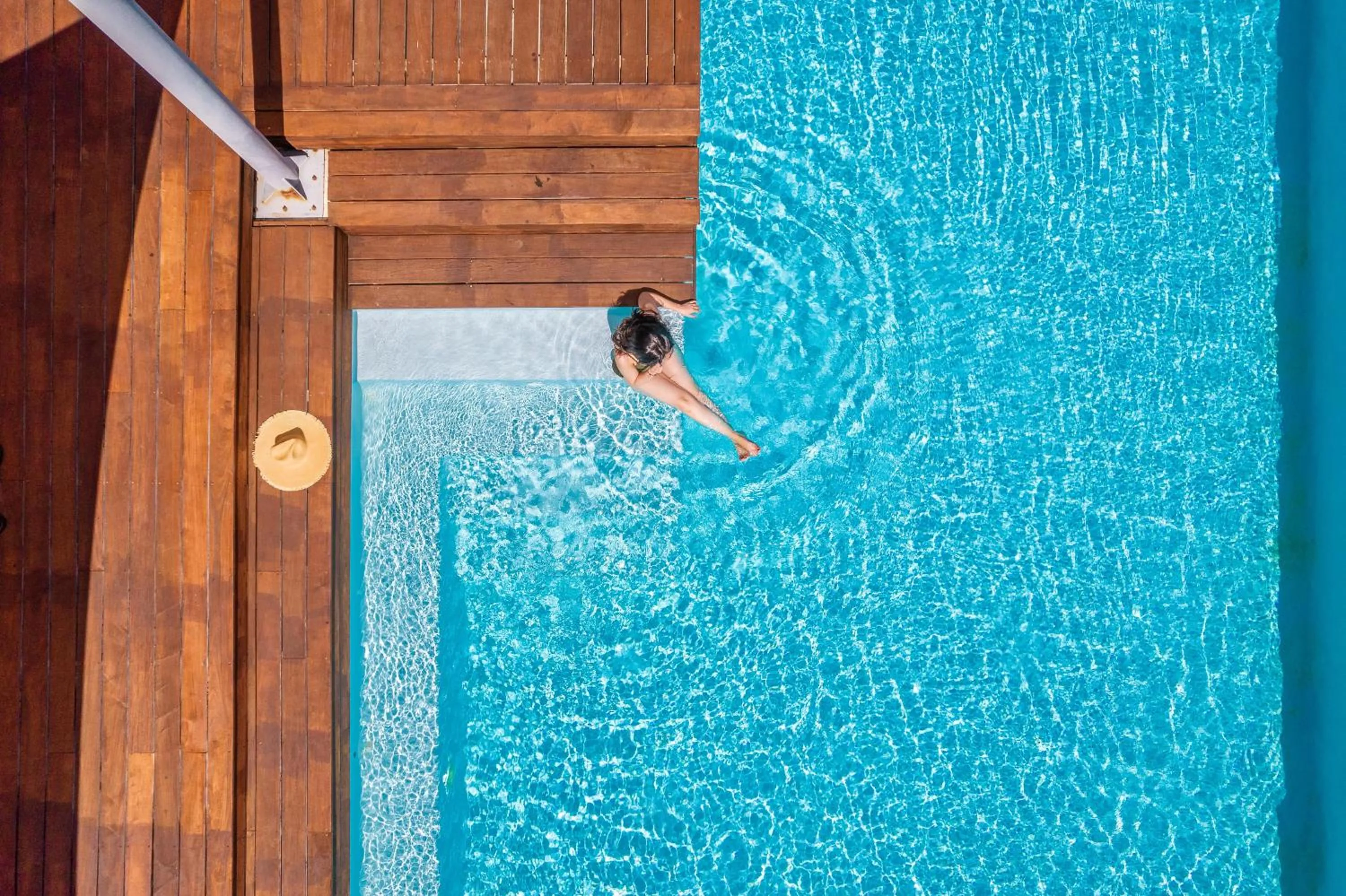 Swimming pool in Les Alizés Résidence & Spa