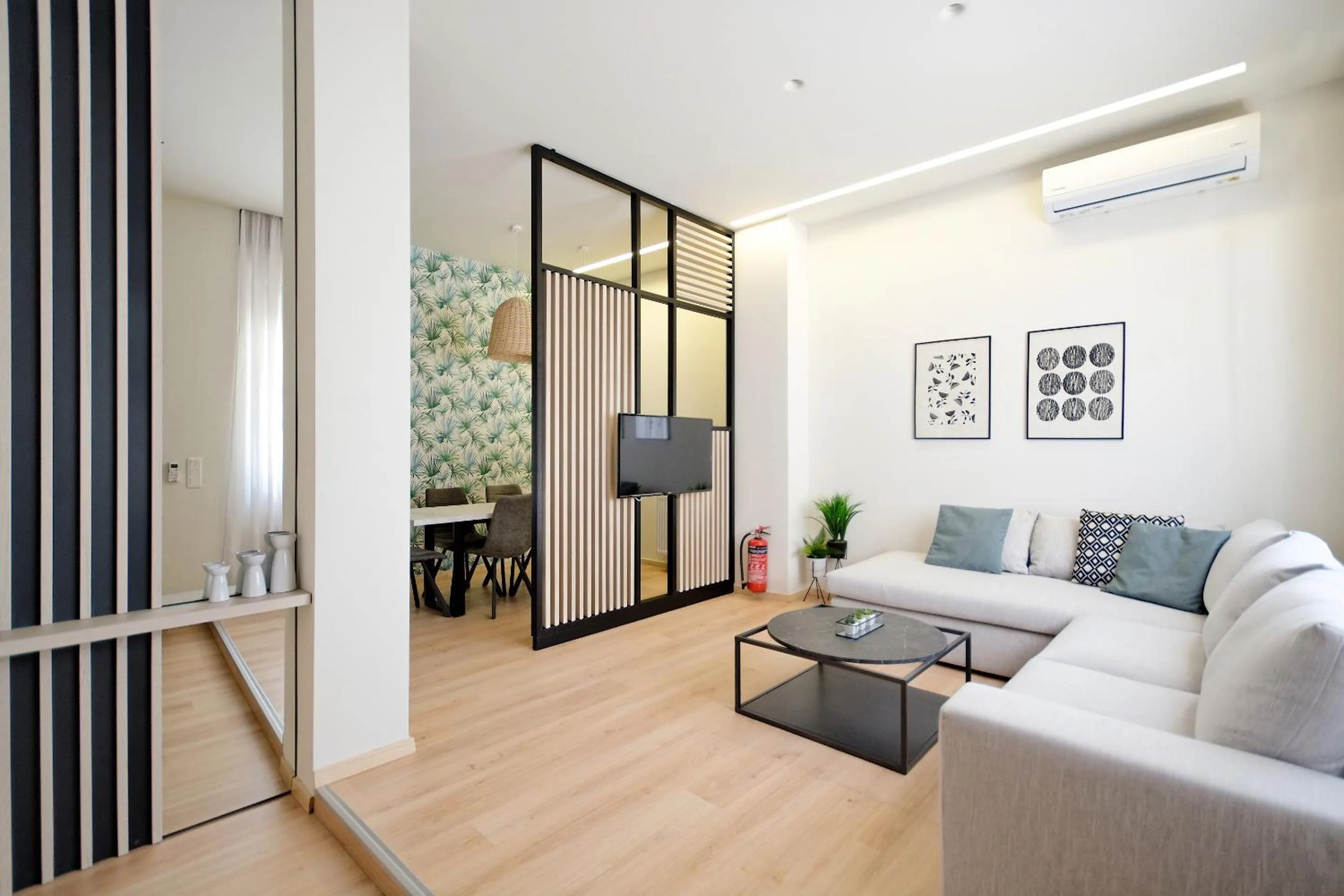 TV and multimedia in Muses Residence