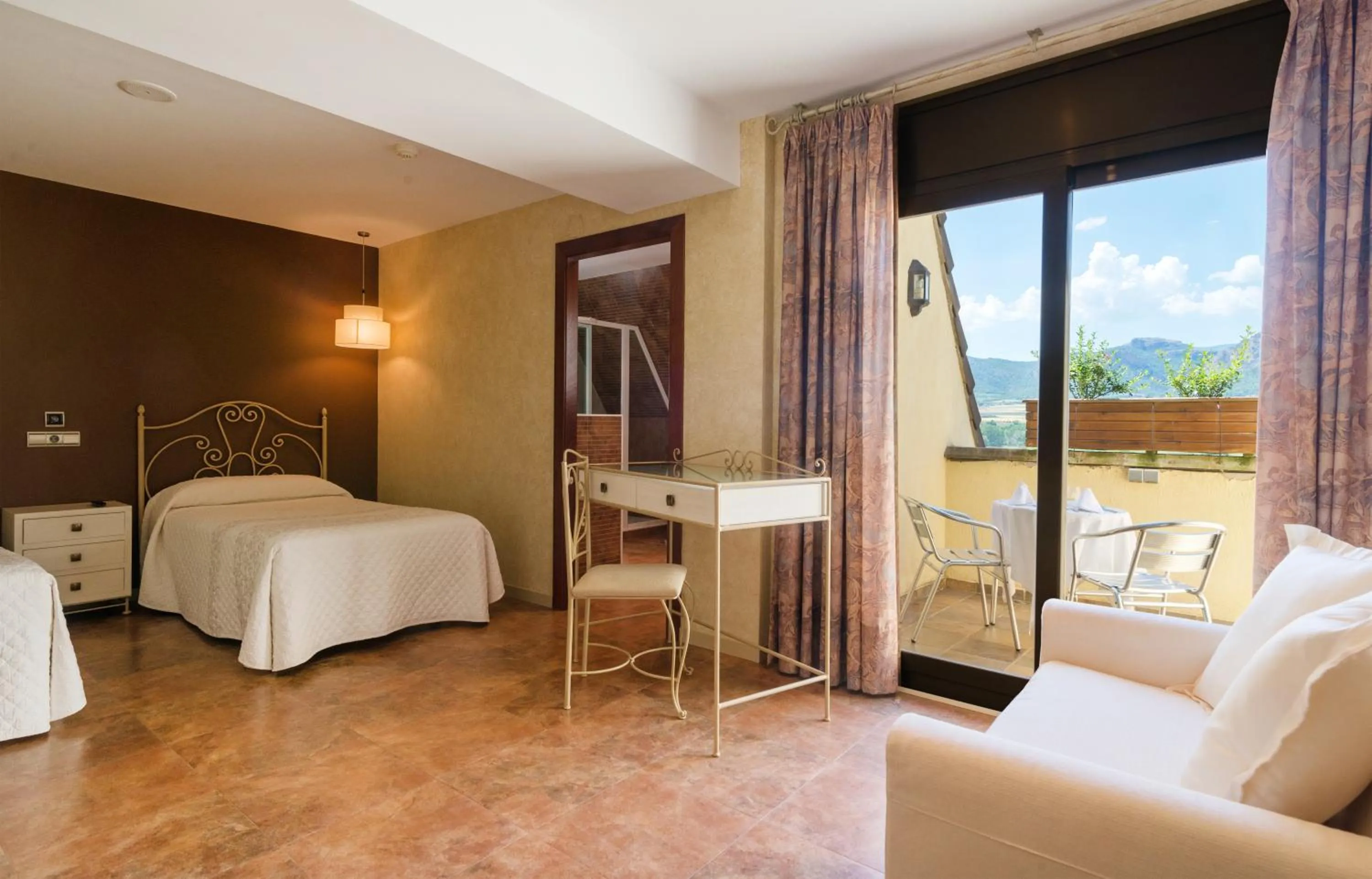 Bed in Hotel Restaurant Cal Petit