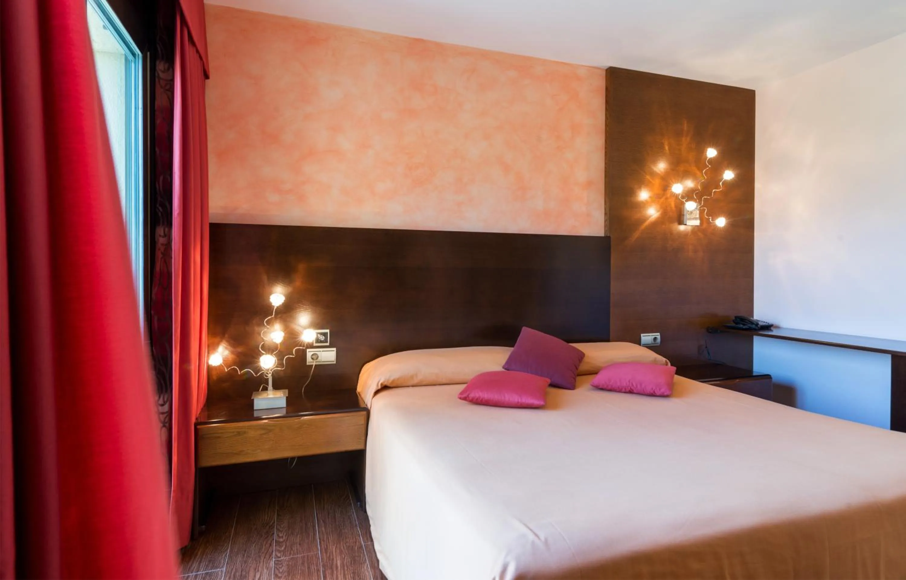 Bed in Hotel Restaurant Cal Petit