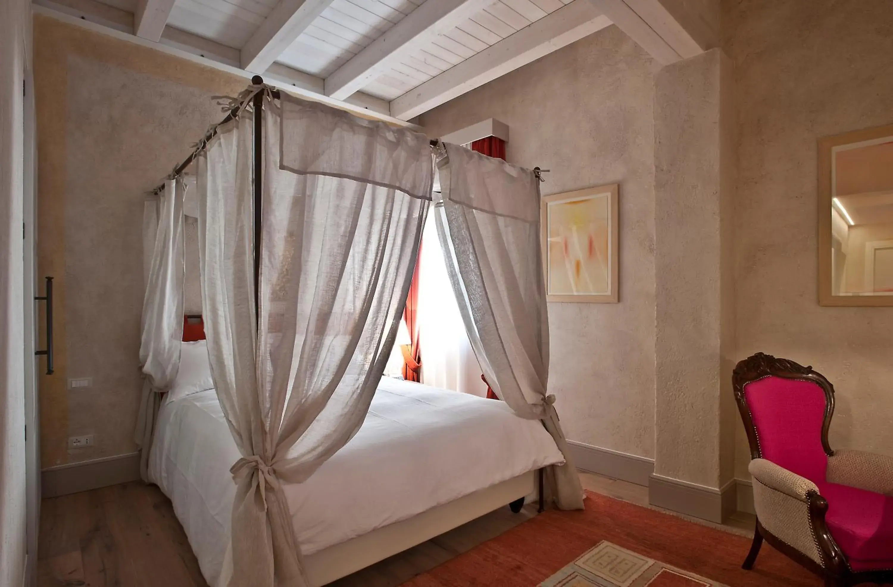 Bed in La Barchessa di Villa Pisani Bed in La Barchessa di Villa Pisani