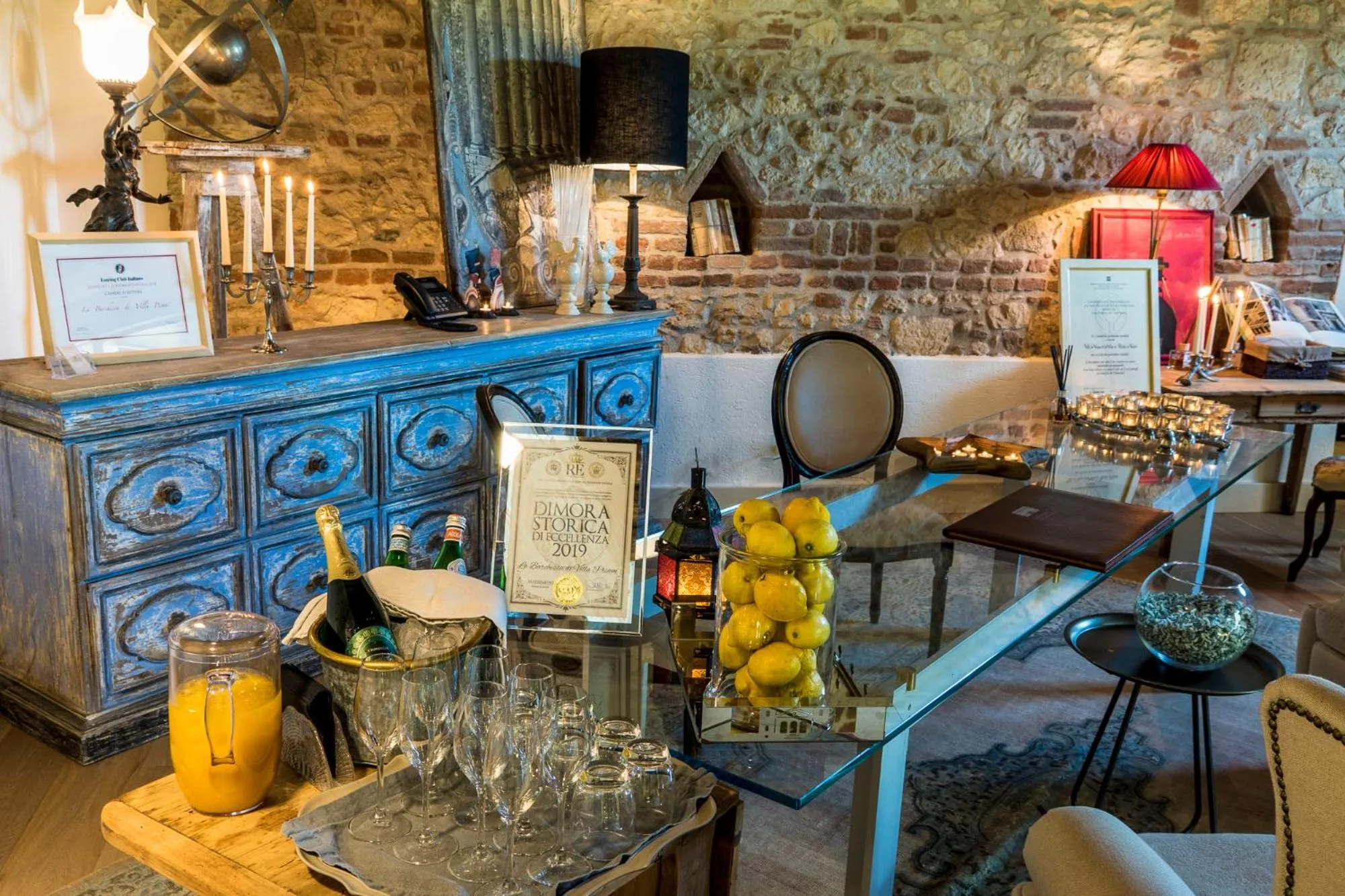 Lobby or reception in La Barchessa di Villa Pisani