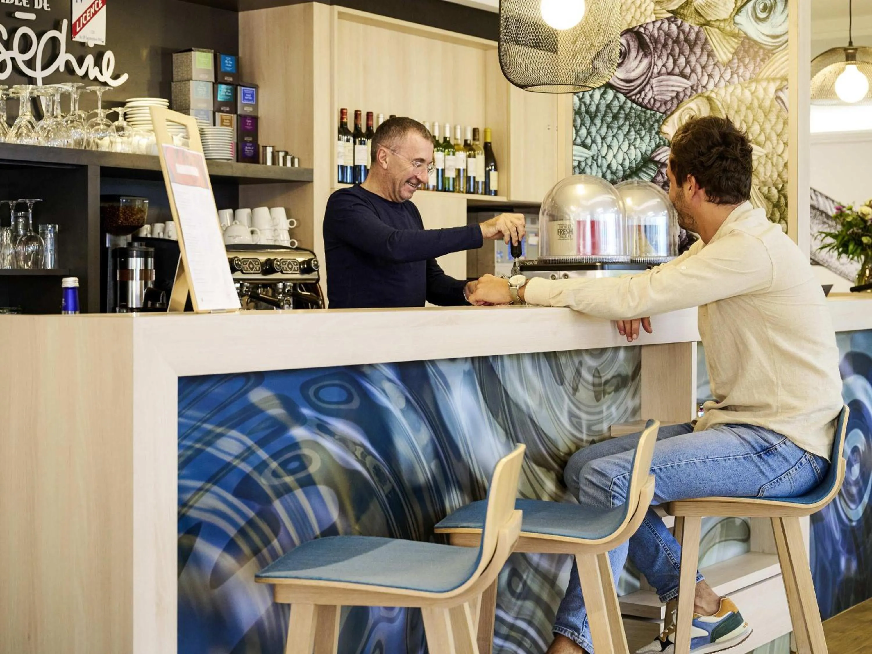 Lounge or bar in ibis Styles Bordeaux Begles Arena