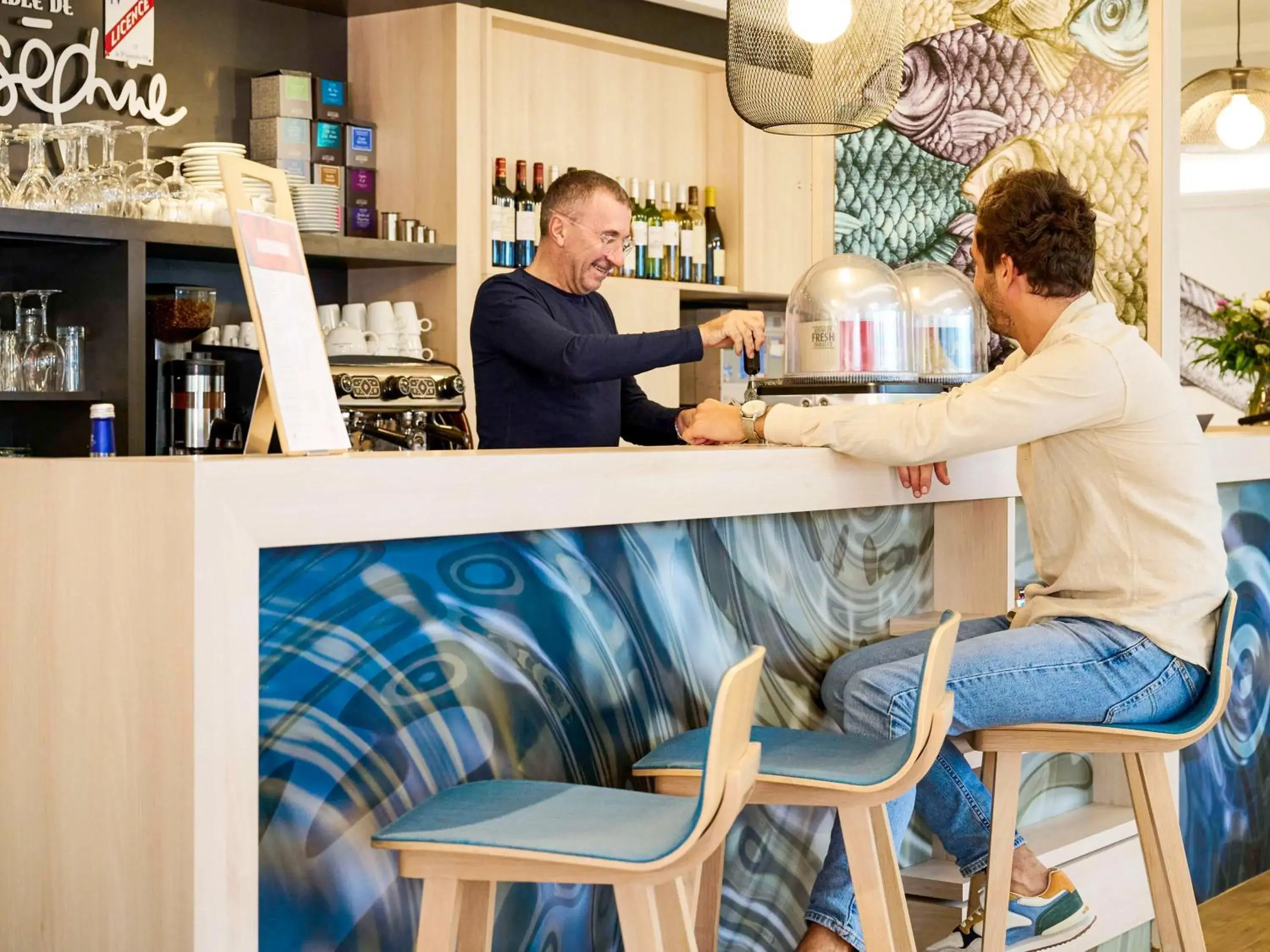 Lounge or bar in ibis Styles Bordeaux Begles Arena Lounge or bar in ibis Styles Bordeaux Begles Arena