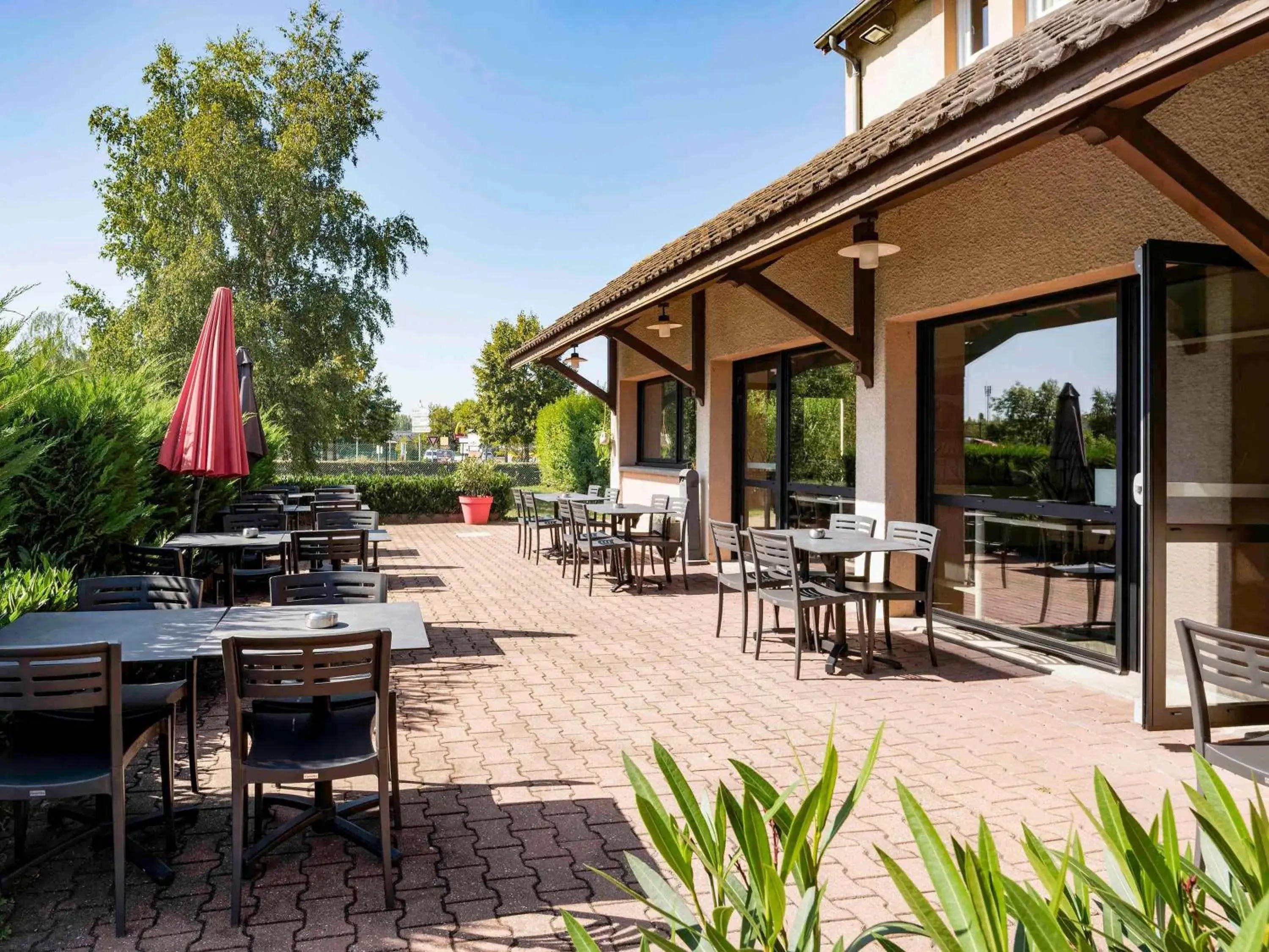 Property building in ibis Creil Sur Oise Property building in ibis Creil Sur Oise