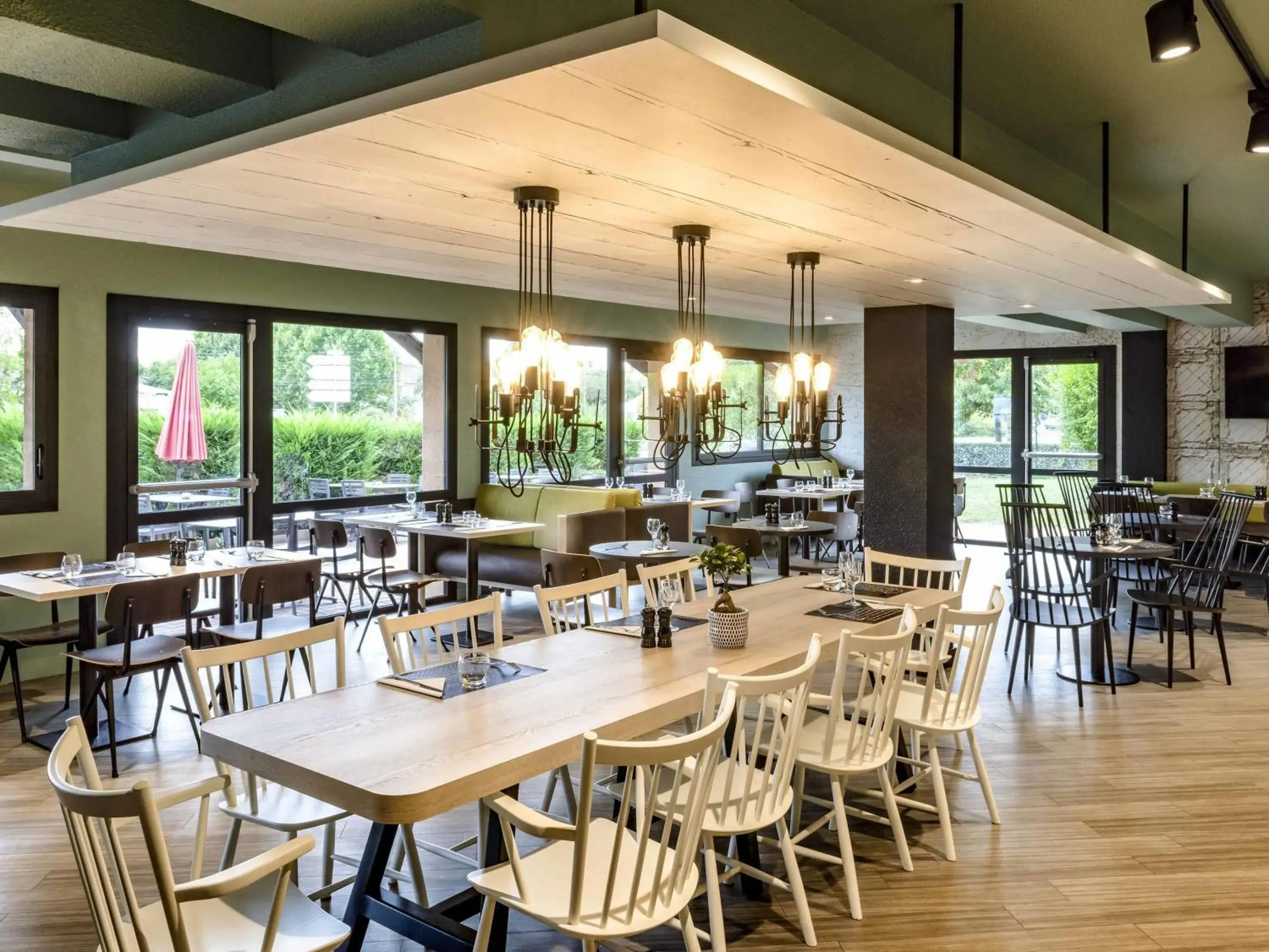 Restaurant/places to eat in ibis Creil Sur Oise Restaurant/places to eat in ibis Creil Sur Oise