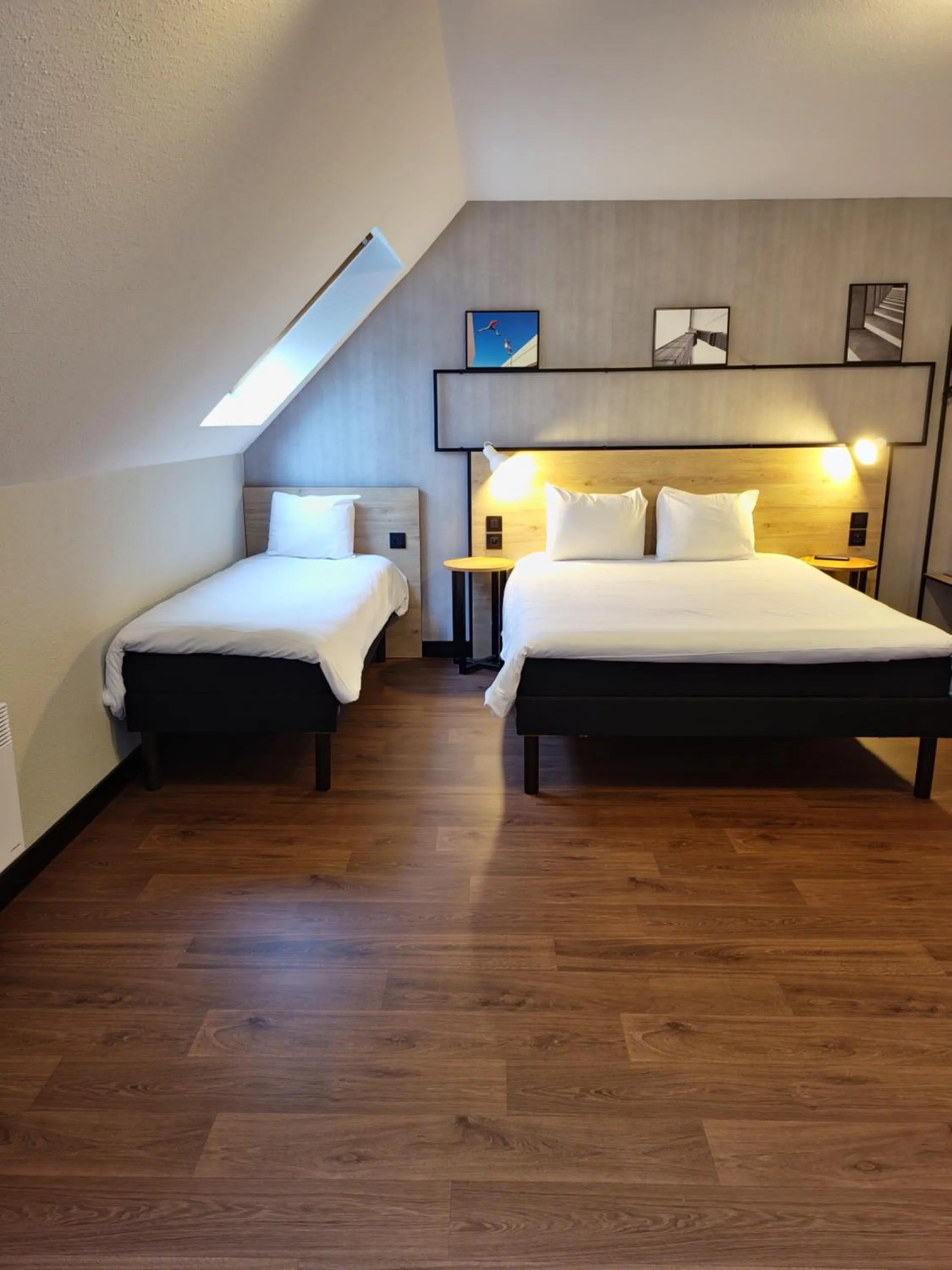 Bedroom, Bed in ibis Creil Sur Oise