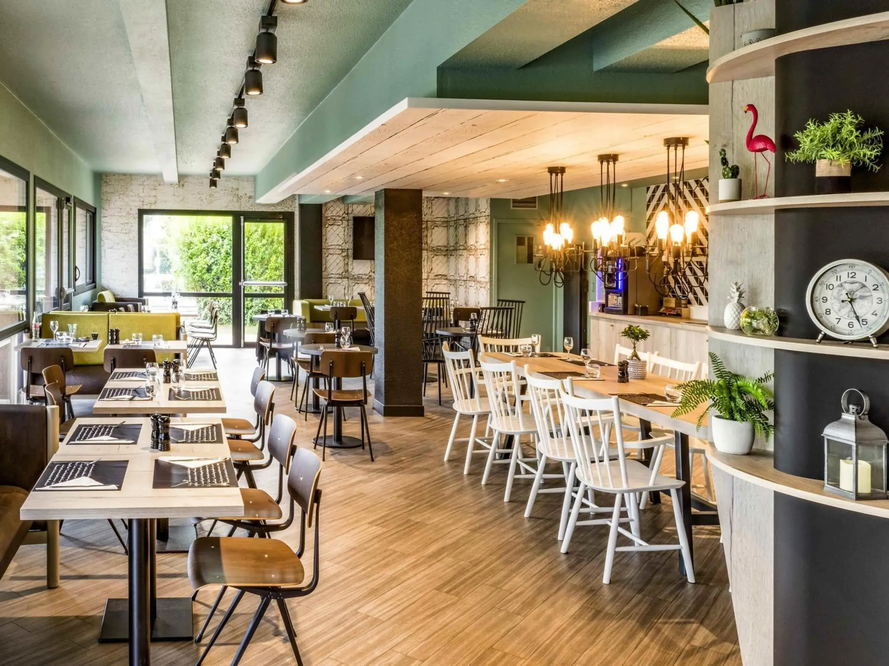 Restaurant/places to eat in ibis Creil Sur Oise Restaurant/places to eat in ibis Creil Sur Oise