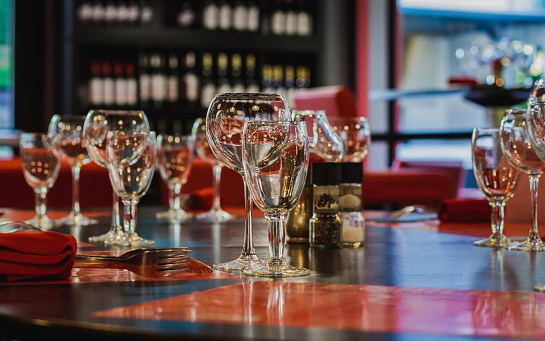 Restaurant/places to eat in Logis Hotel Lons-le-Saunier - Restaurant Le Grill