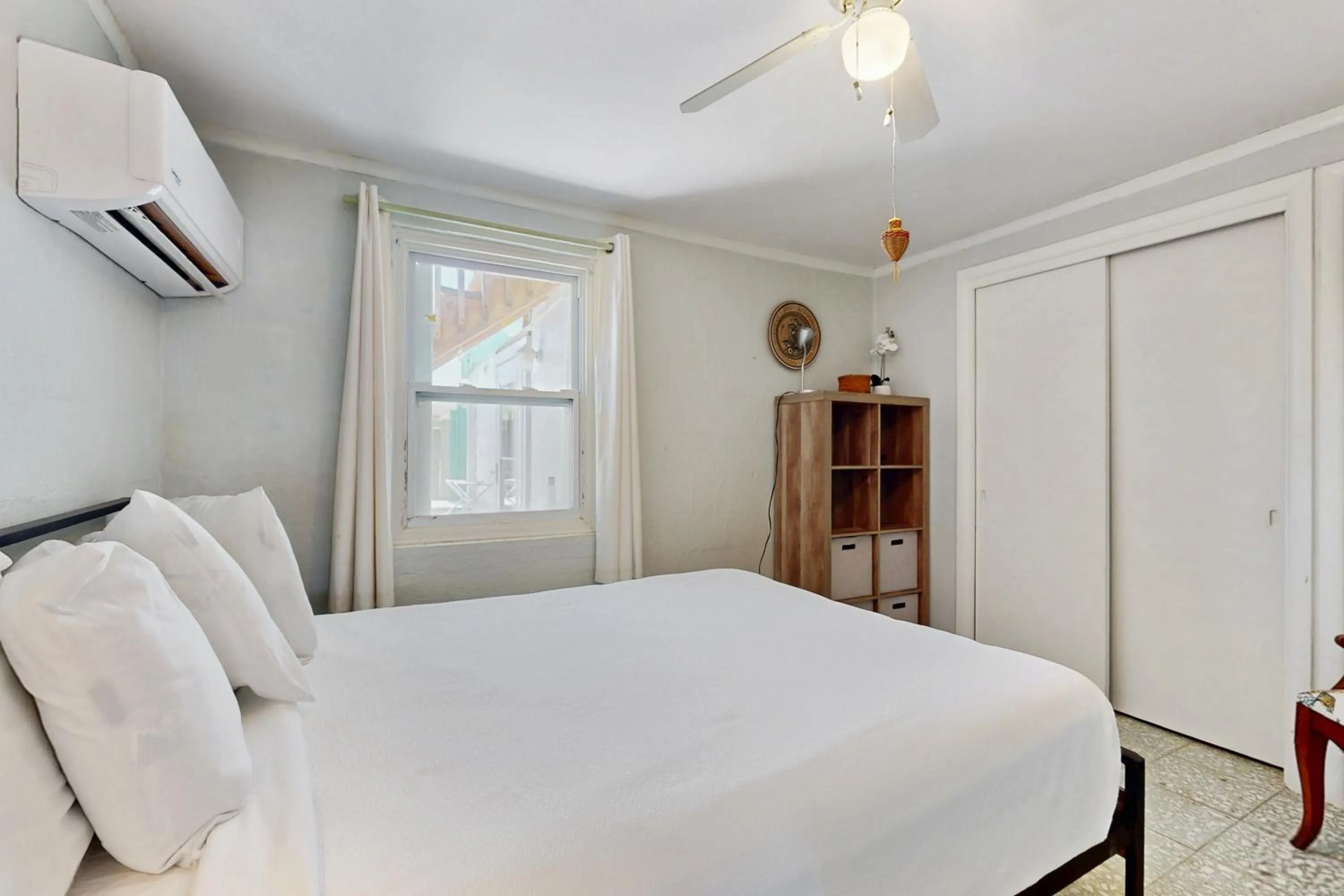 Bed in The Kent House