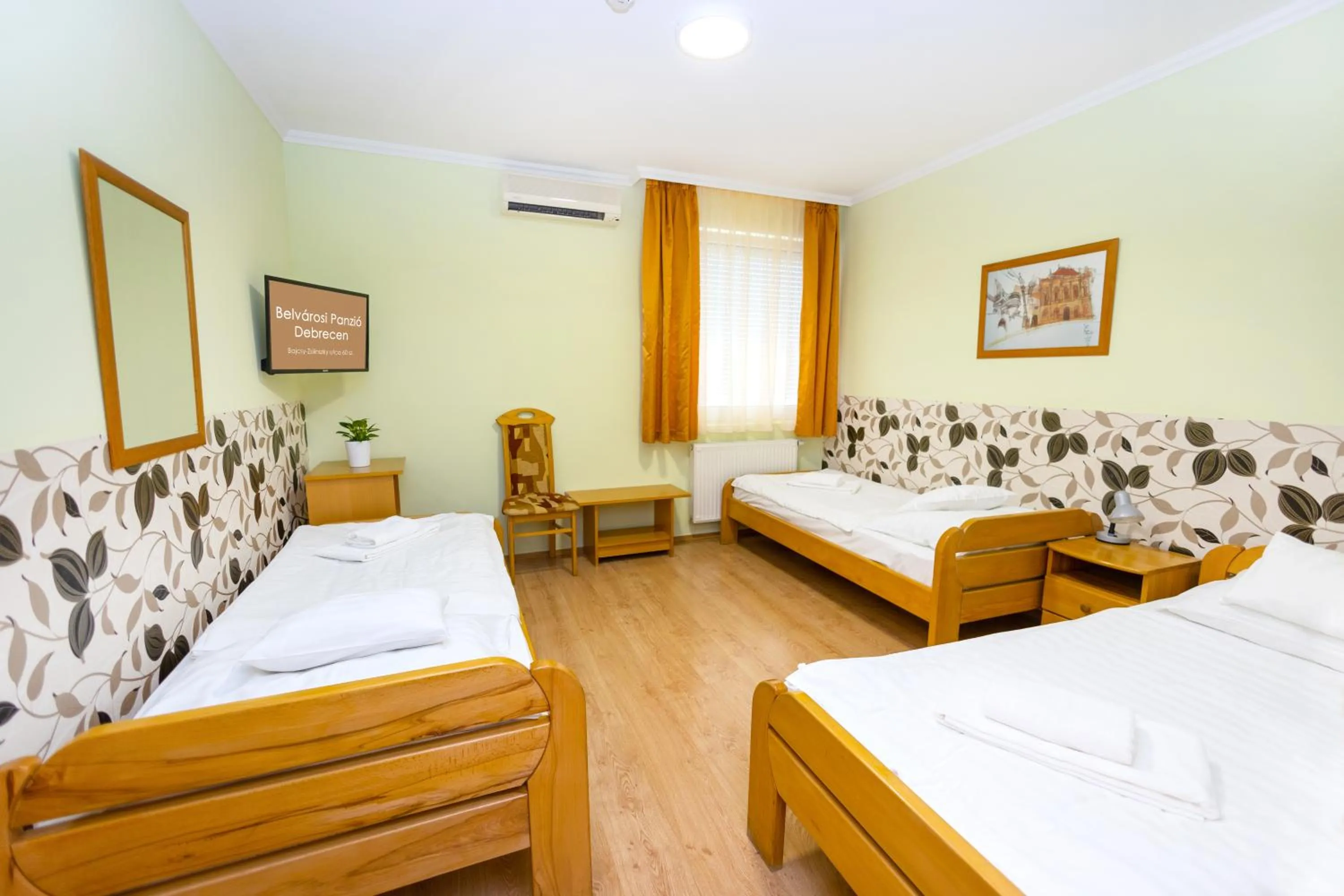 Bed in Belvárosi Panzió