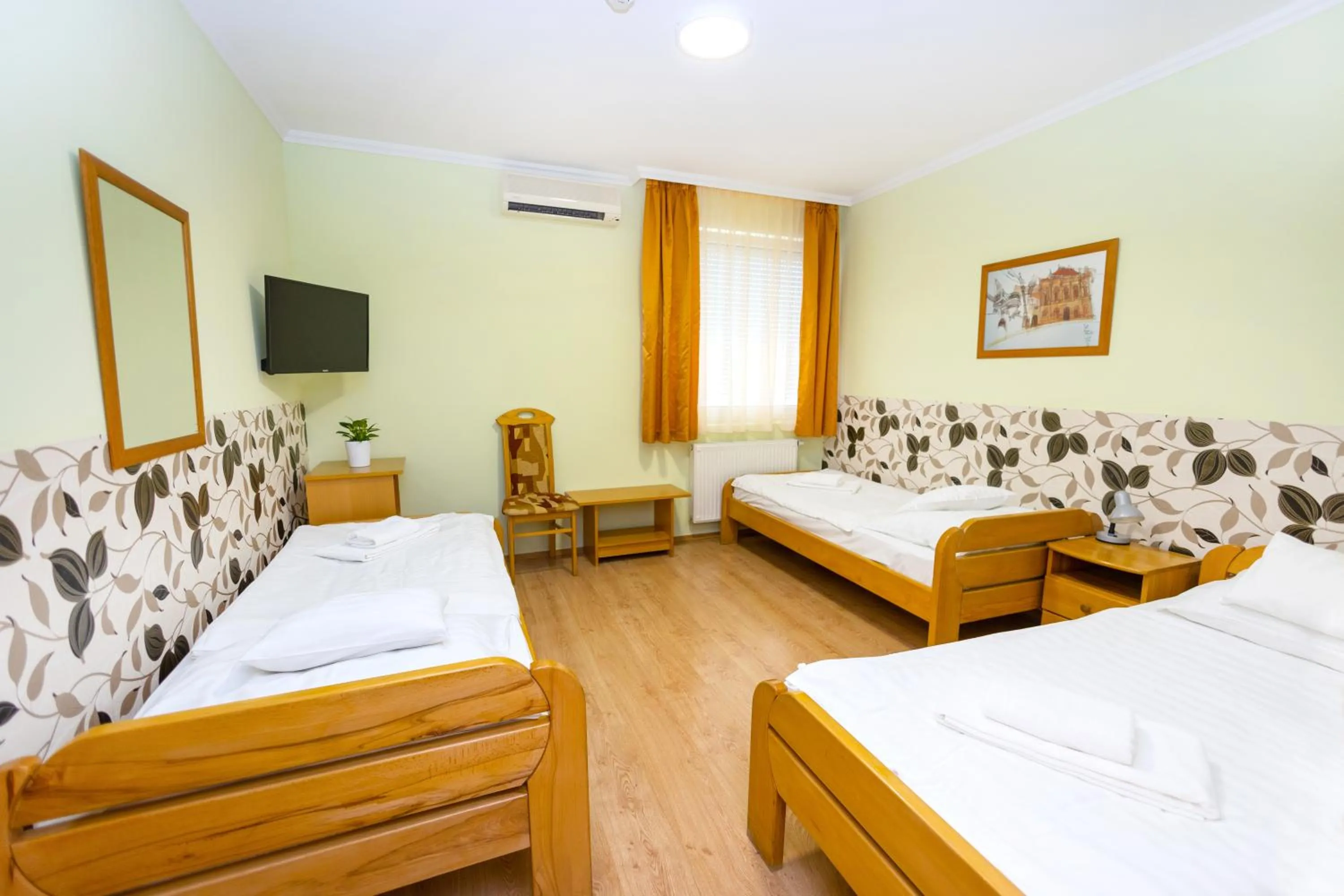Bed in Belvárosi Panzió