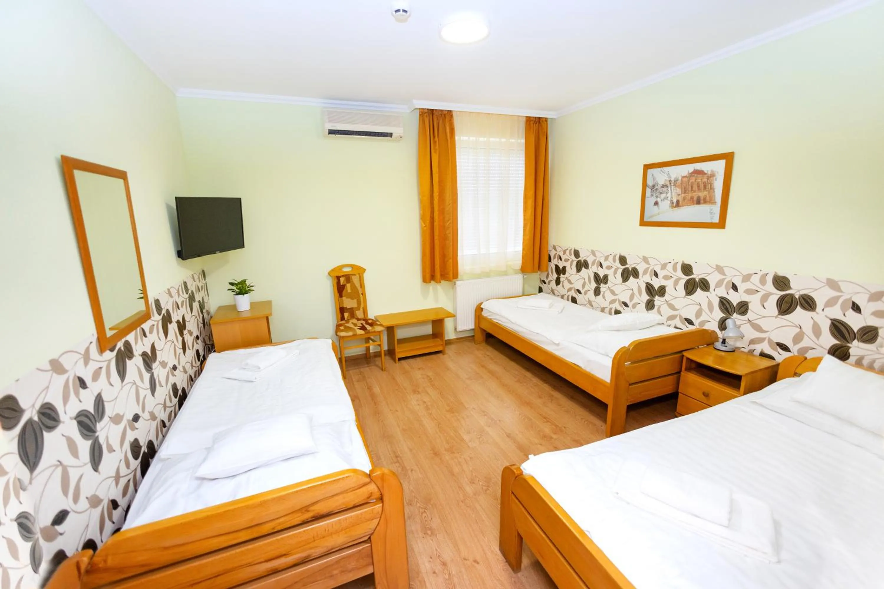 Bed in Belvárosi Panzió