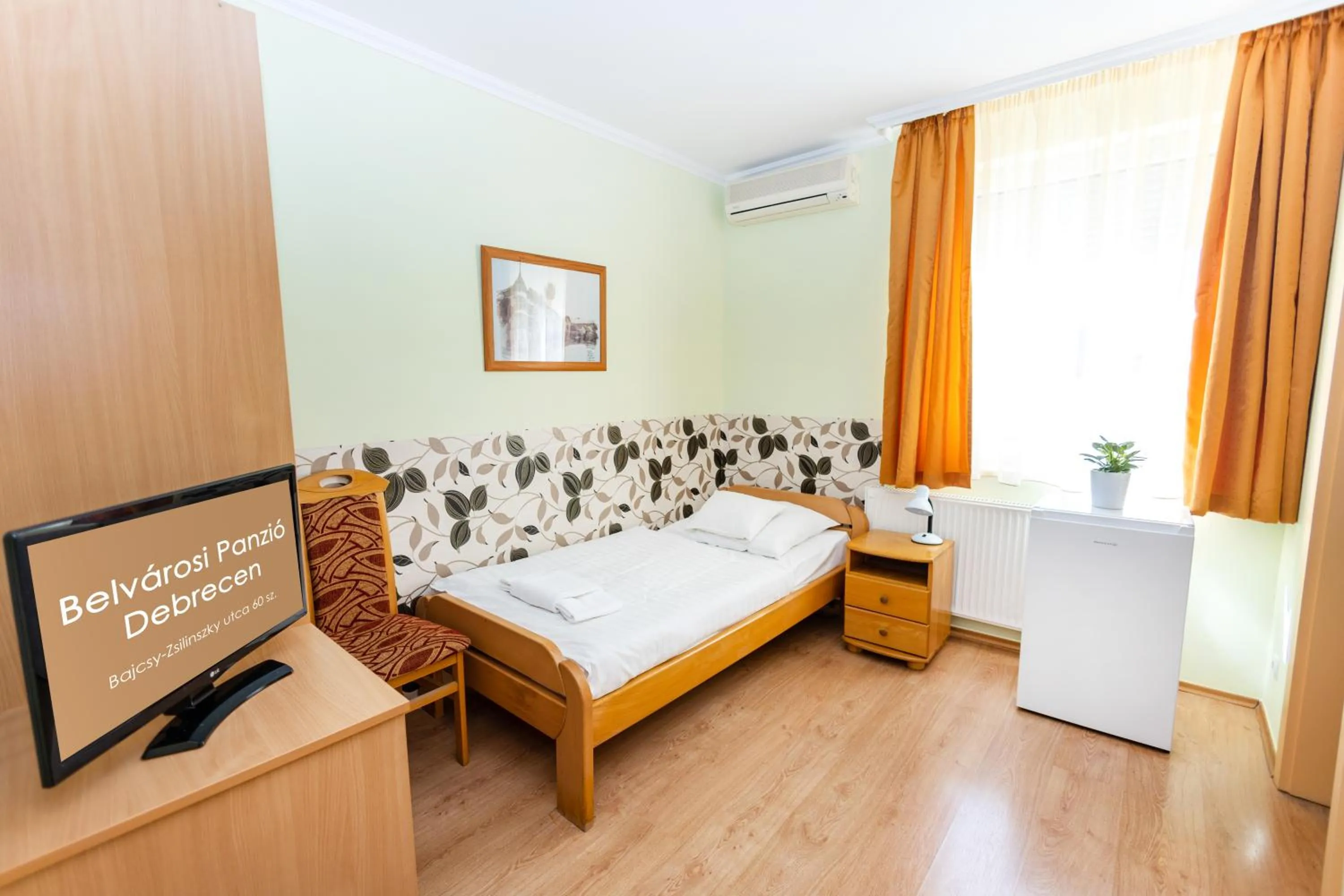 Bed in Belvárosi Panzió