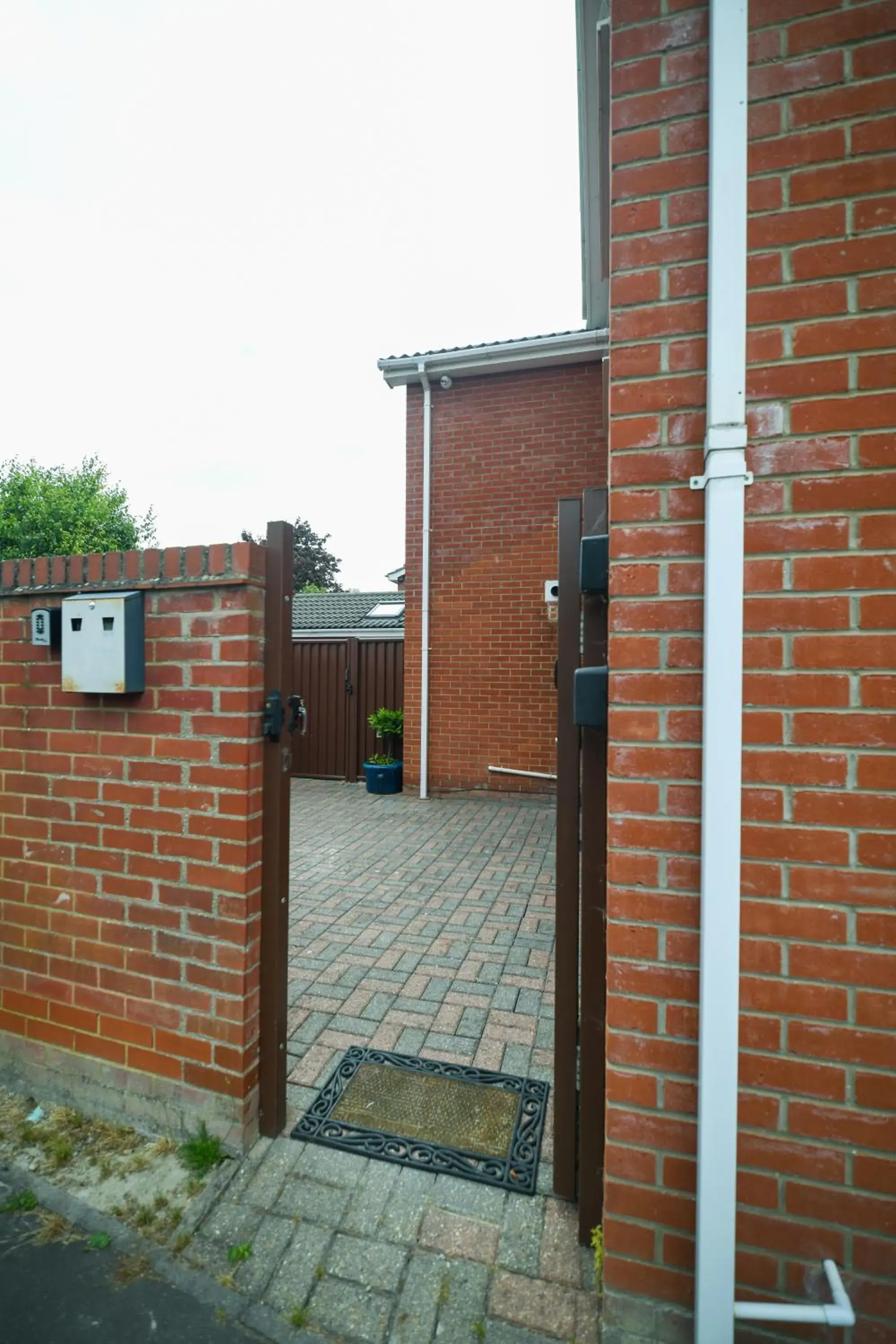 Facade/entrance in Fennec Apartments Facade/entrance in Fennec Apartments