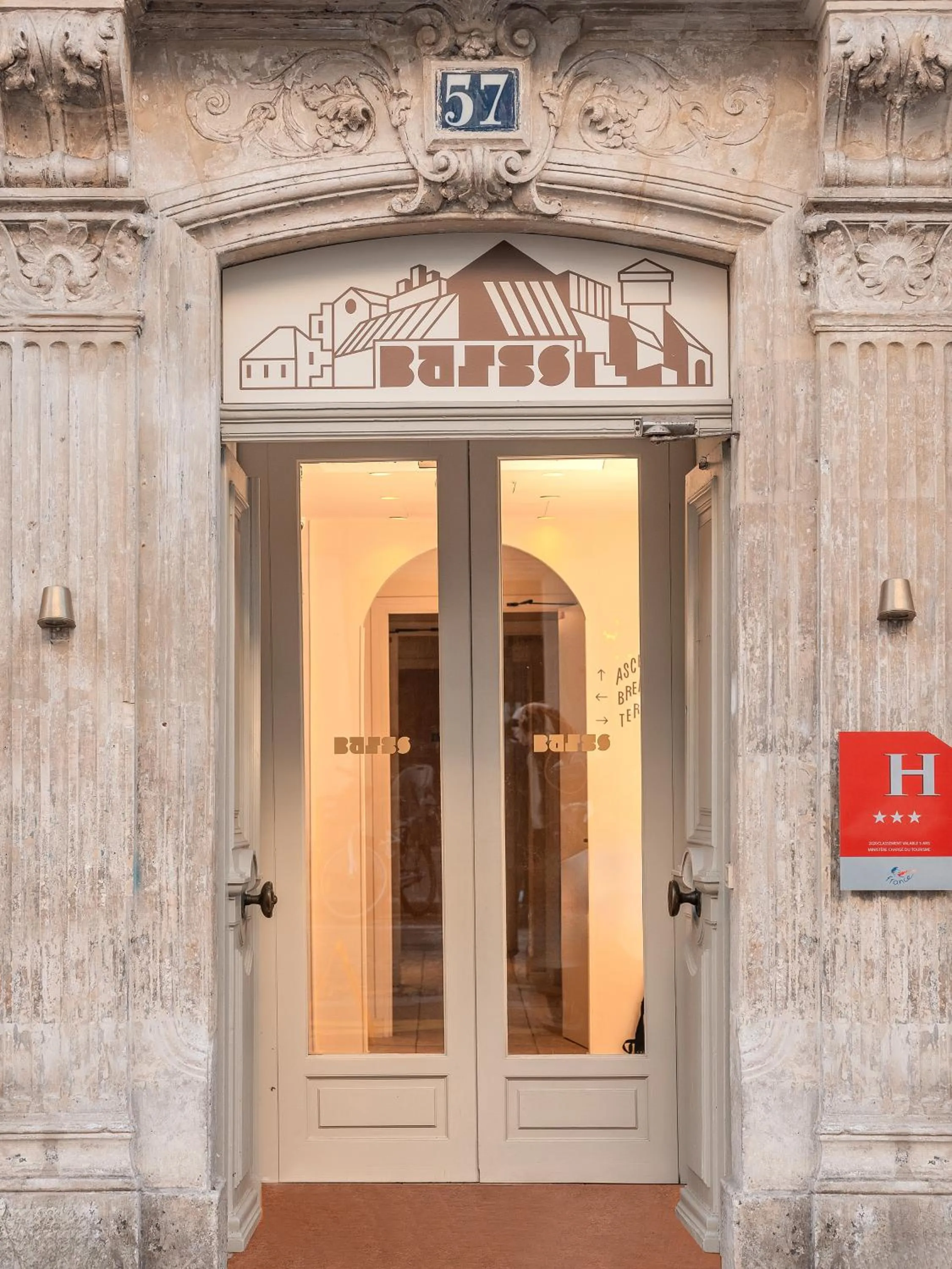 Facade/entrance in Hôtel BASSS