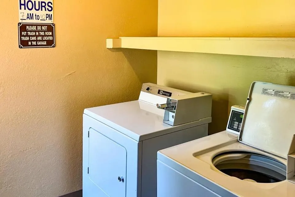 Mammoth Ski & Racquet 124