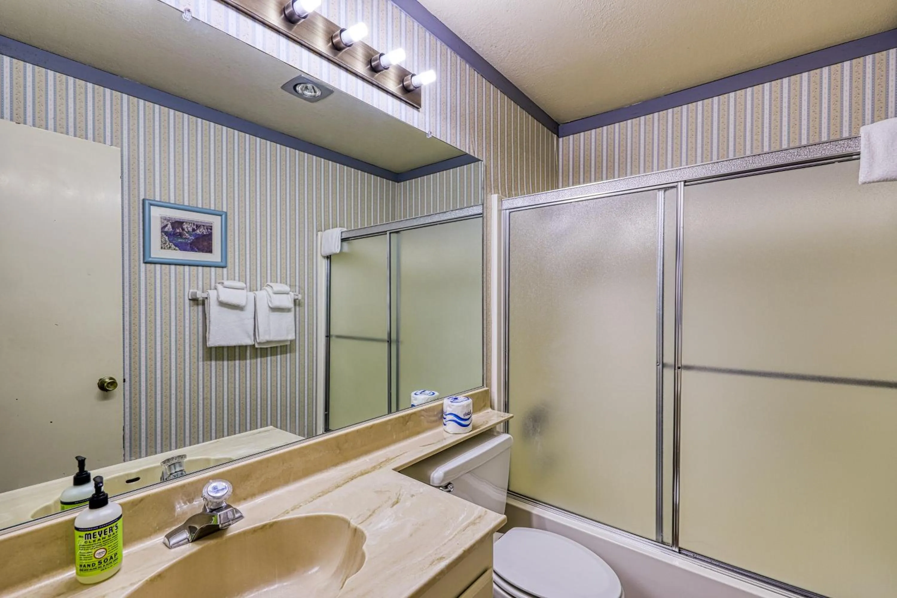 Mammoth Ski & Racquet 124