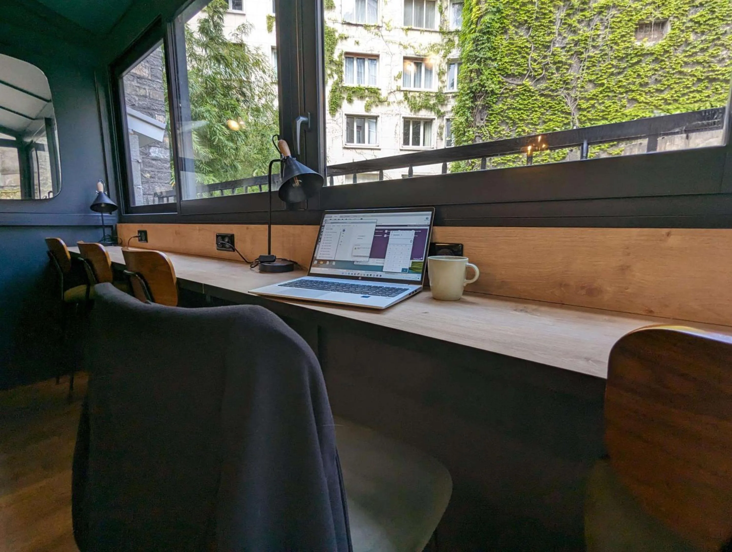 Business facilities in Best Western Hotel Le Montparnasse