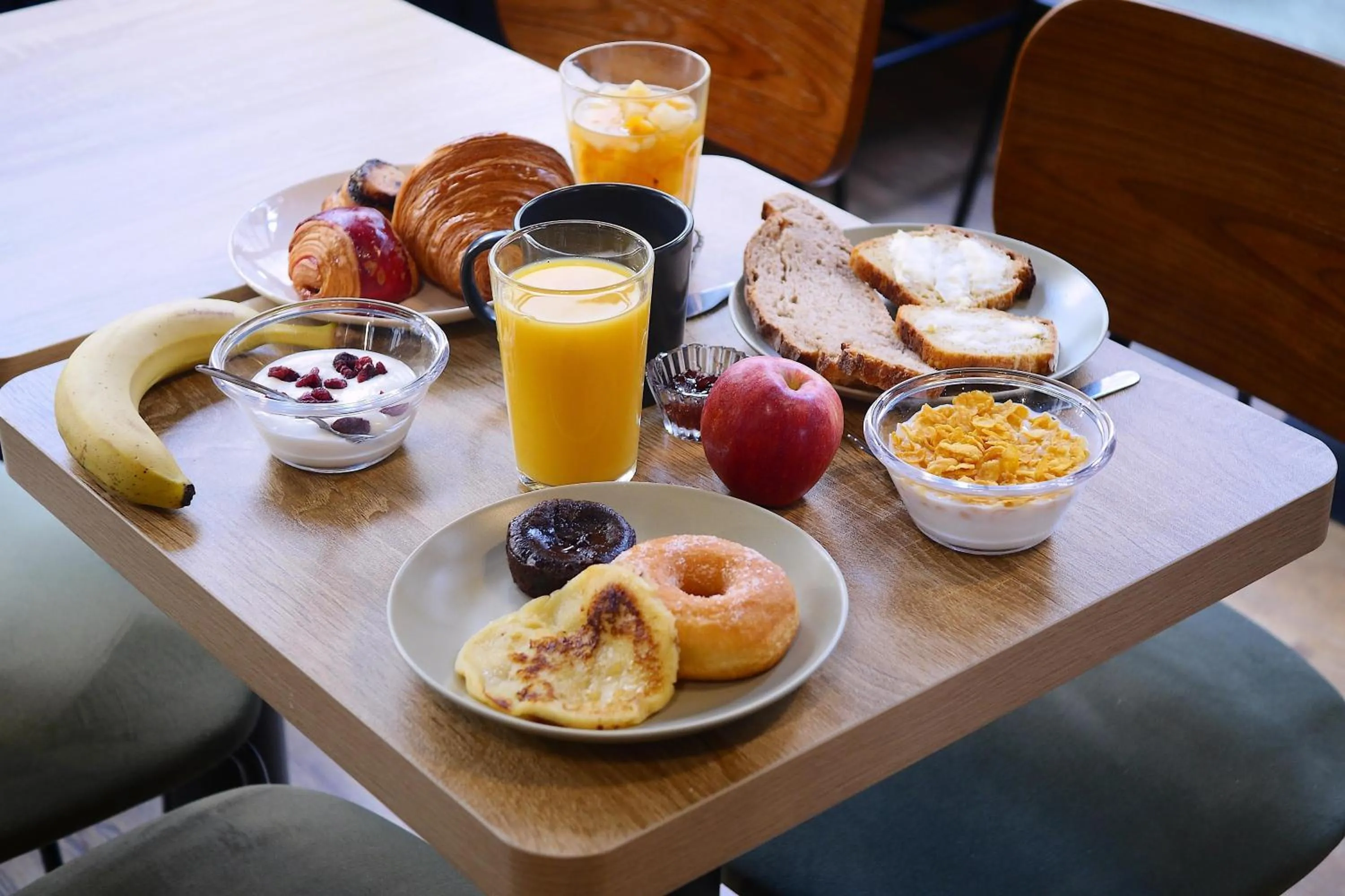 Food and drinks in Best Western Hotel Le Montparnasse