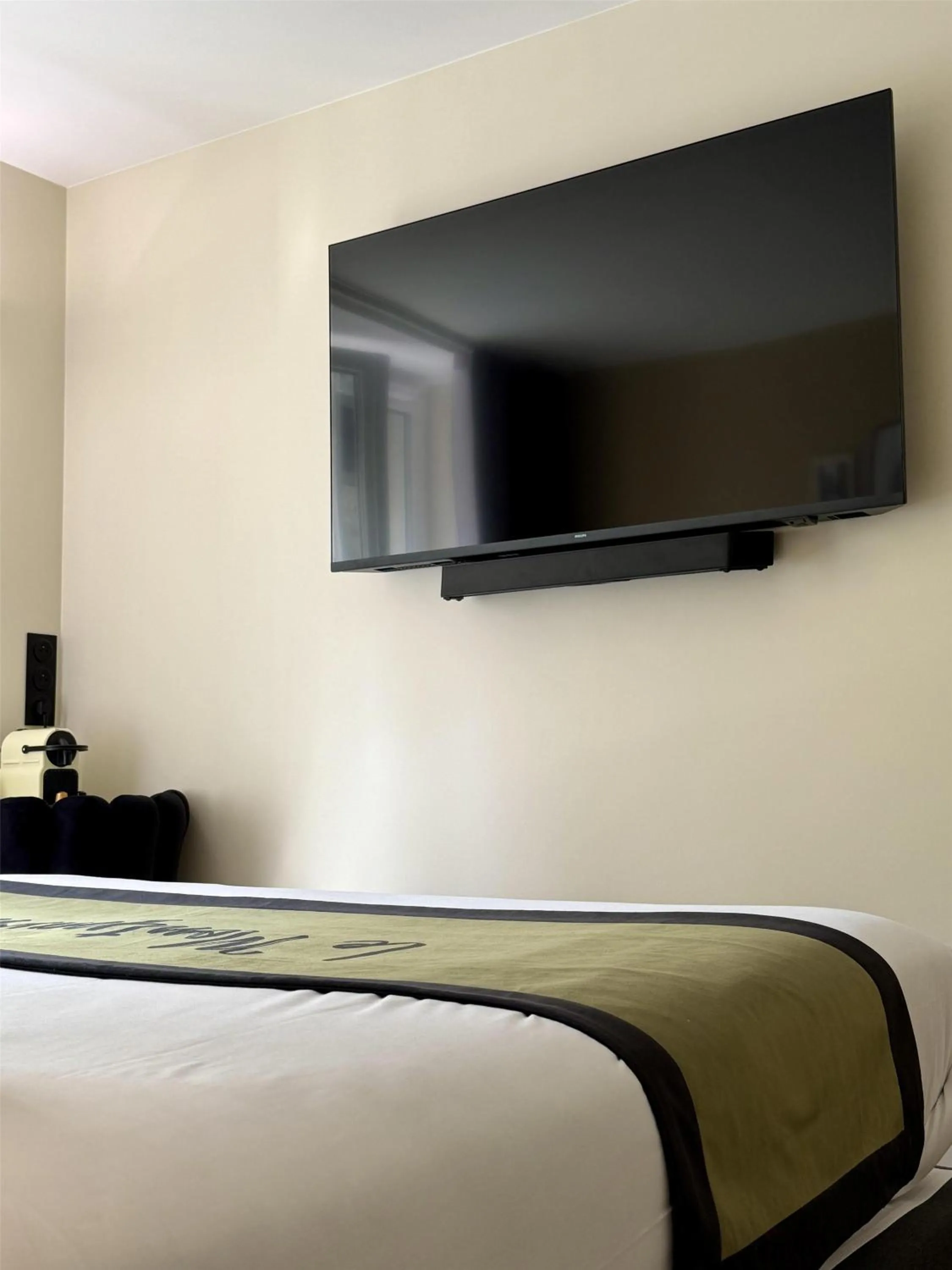 Bedroom, Bed in Best Western Hotel Le Montparnasse