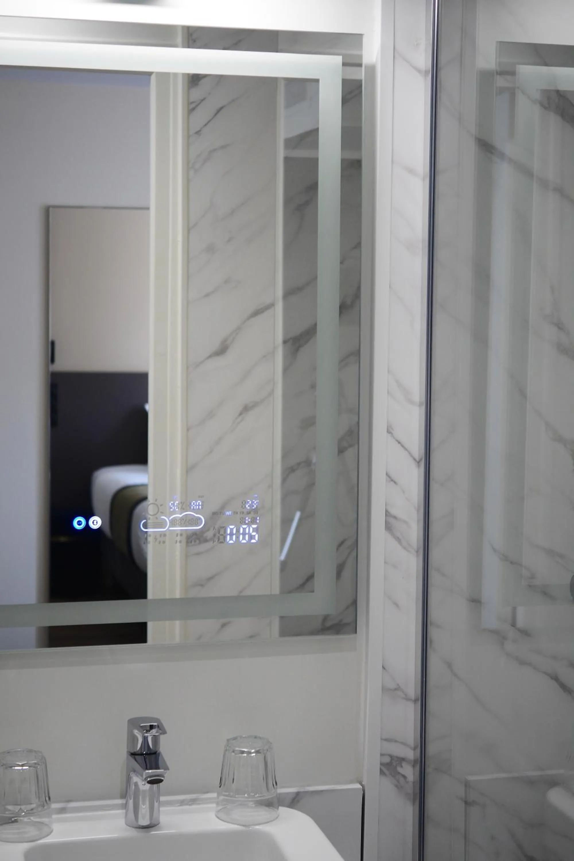 Bathroom in Best Western Hotel Le Montparnasse
