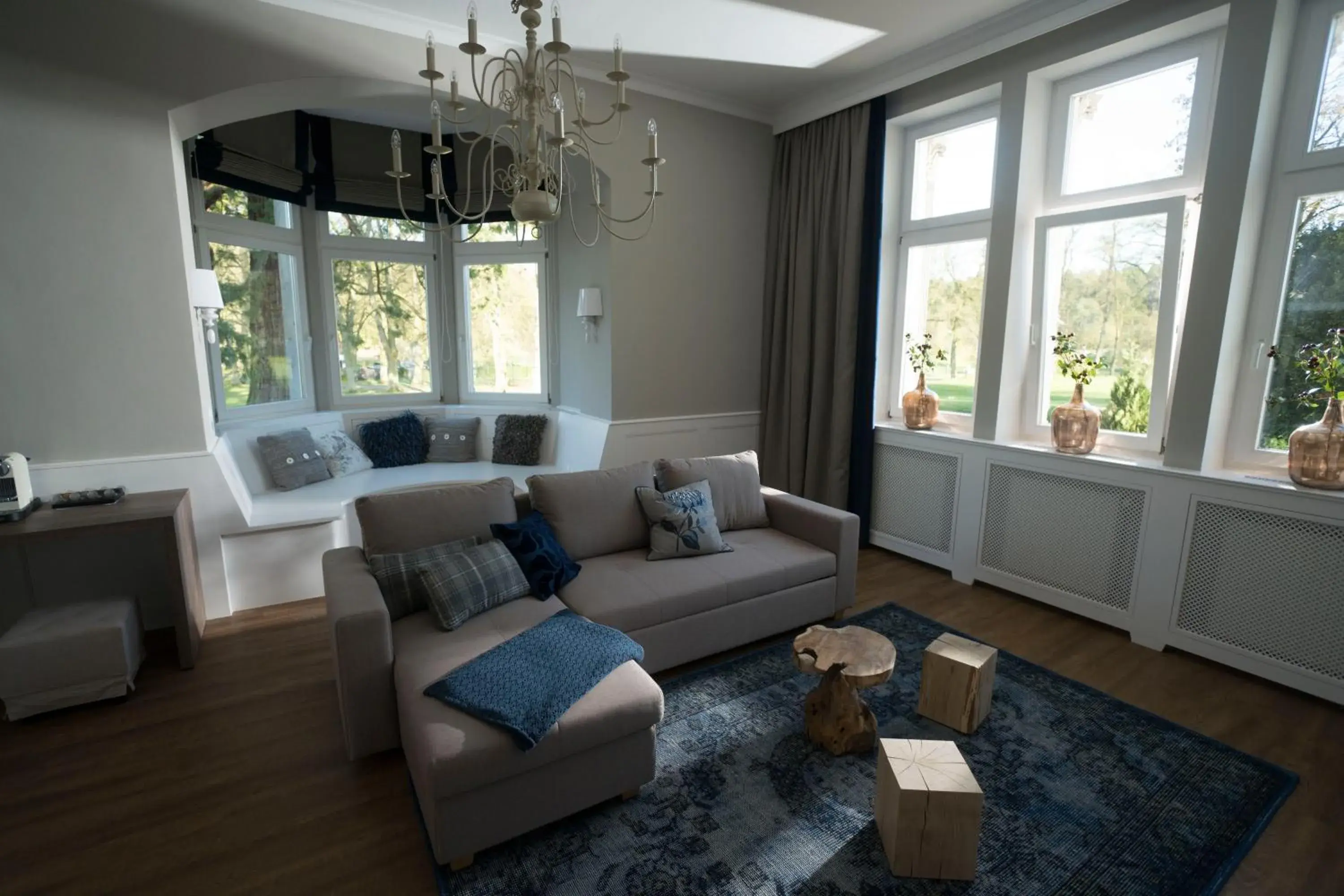 Suite in Schloss Kaarz mit Park Suite in Schloss Kaarz mit Park