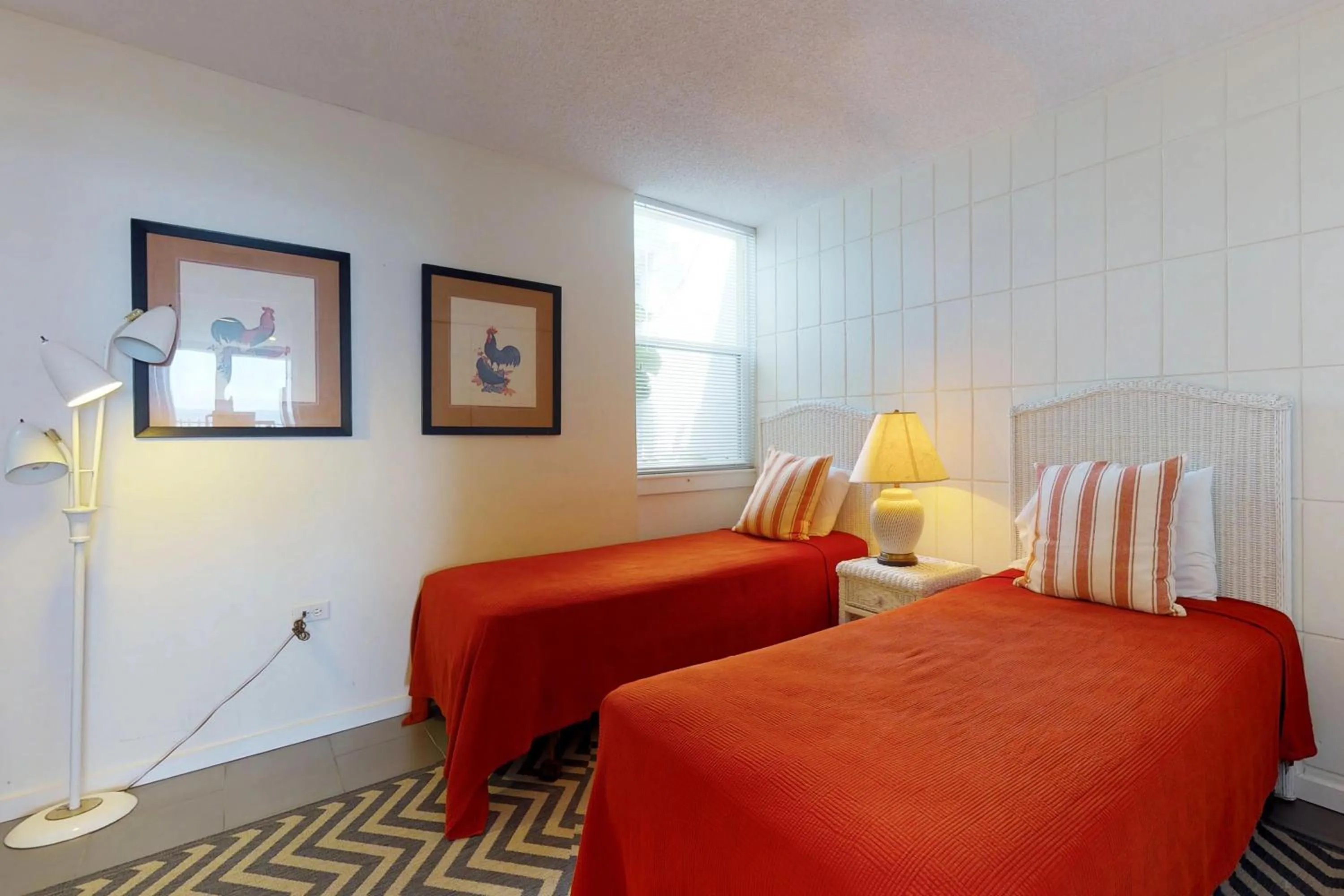 Bed in La Playa Condominium 209