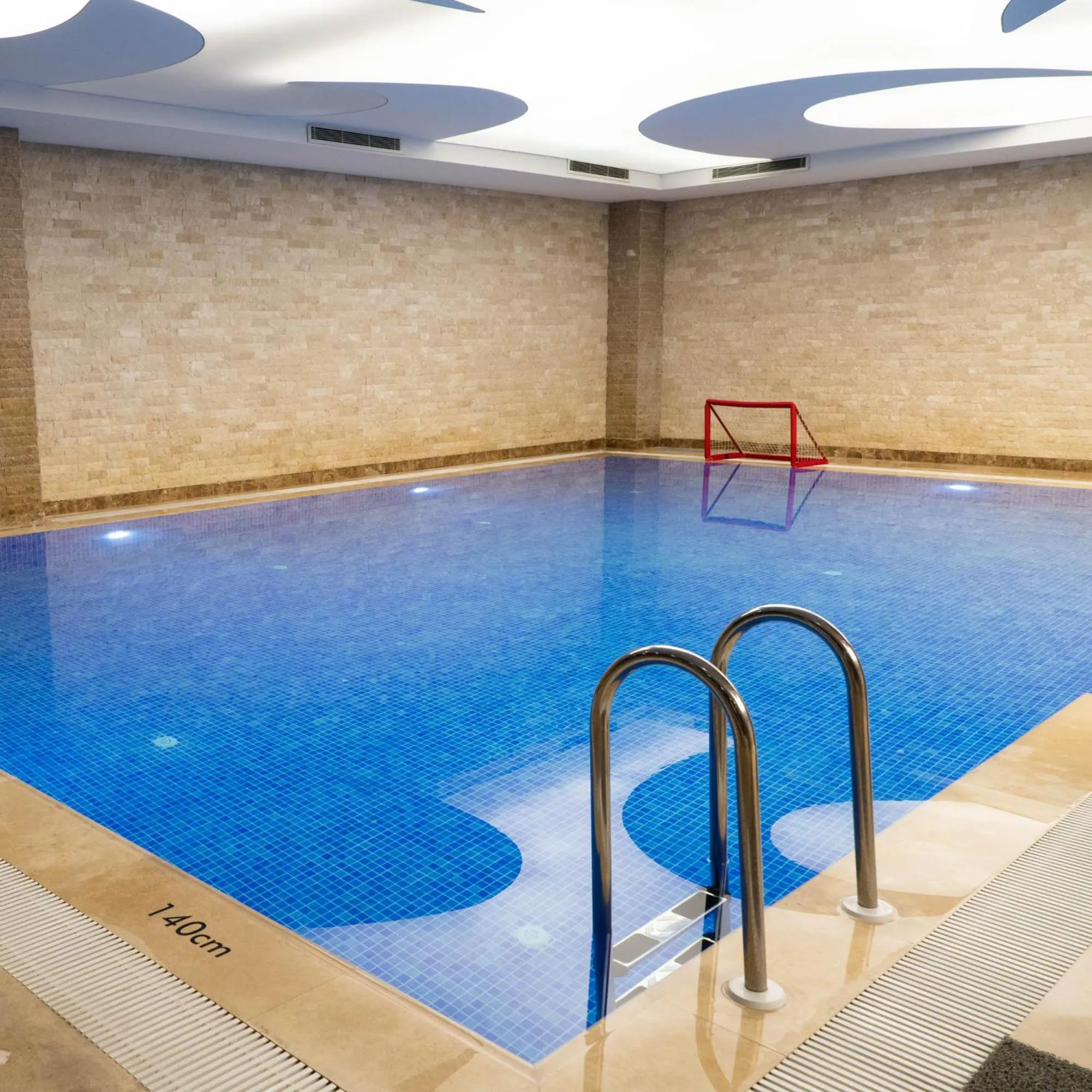 Swimming pool in Demircioğlu Park Hotel