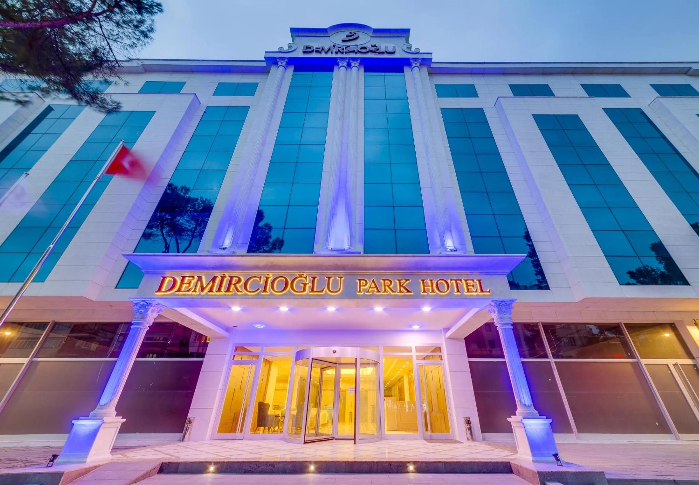 Facade/entrance in Demircioğlu Park Hotel