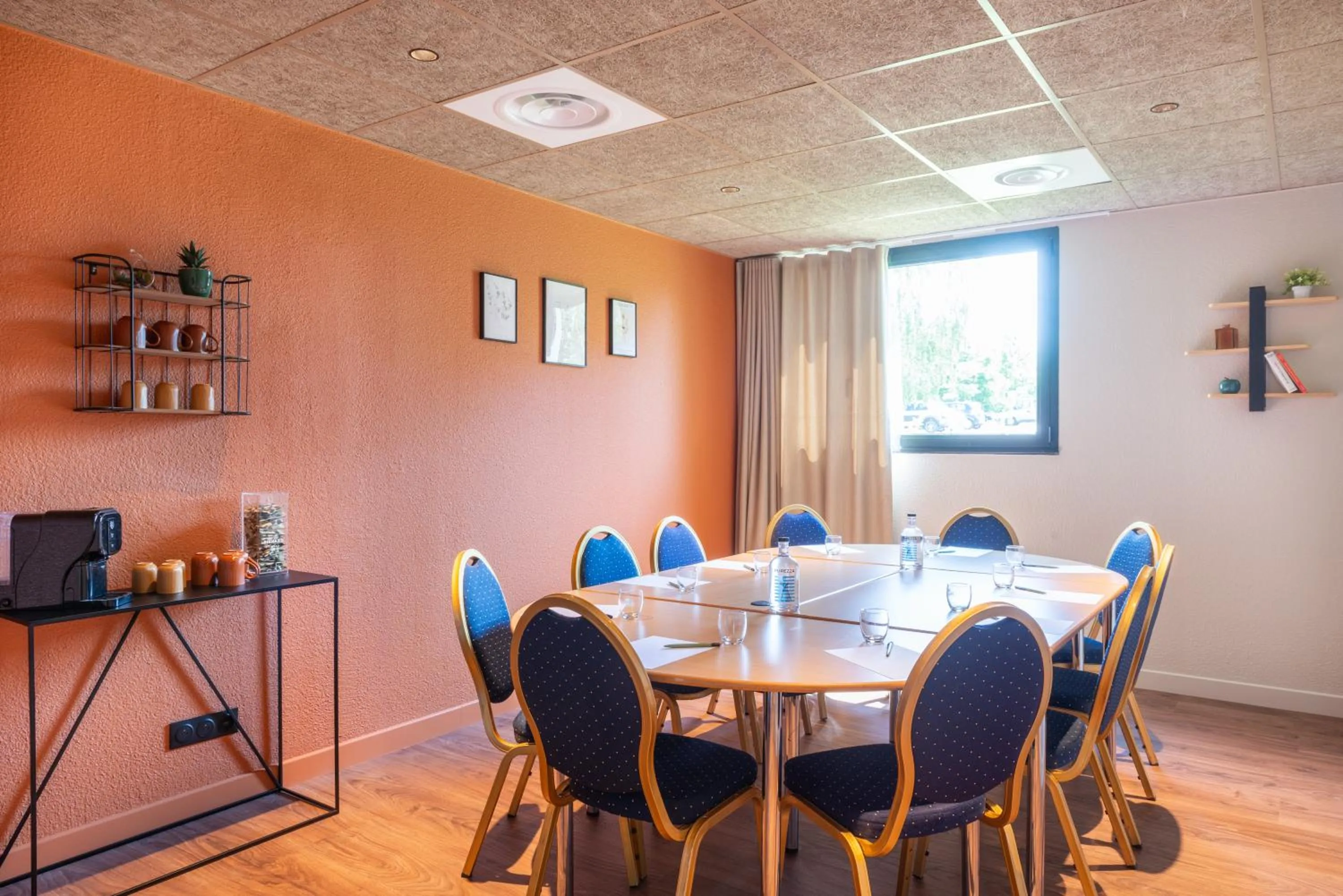 Meeting/conference room in The Originals City, Hôtel Alteora, Poitiers Site du Futuroscope