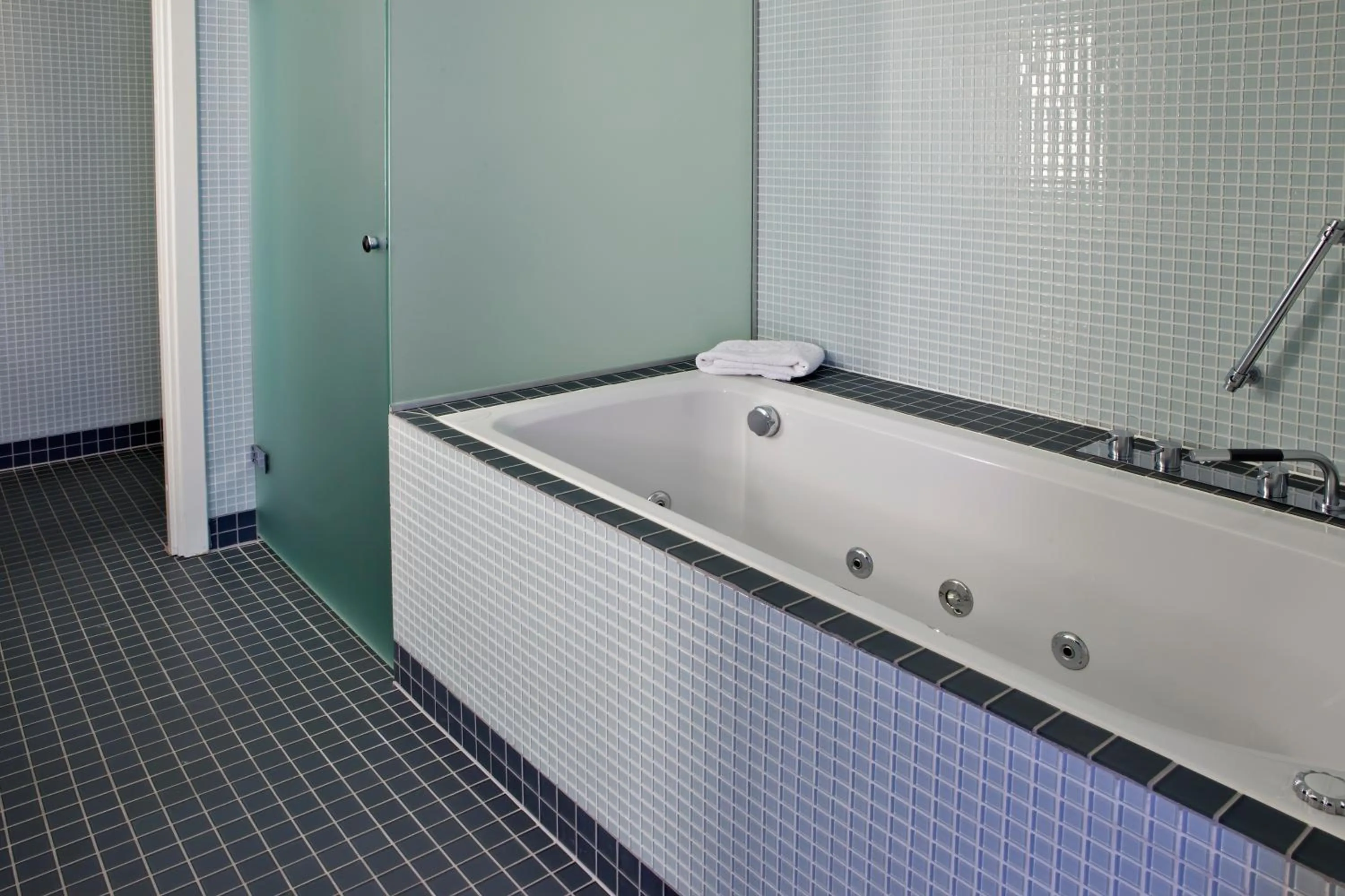 Shower in Best Western Hotel Hillerød