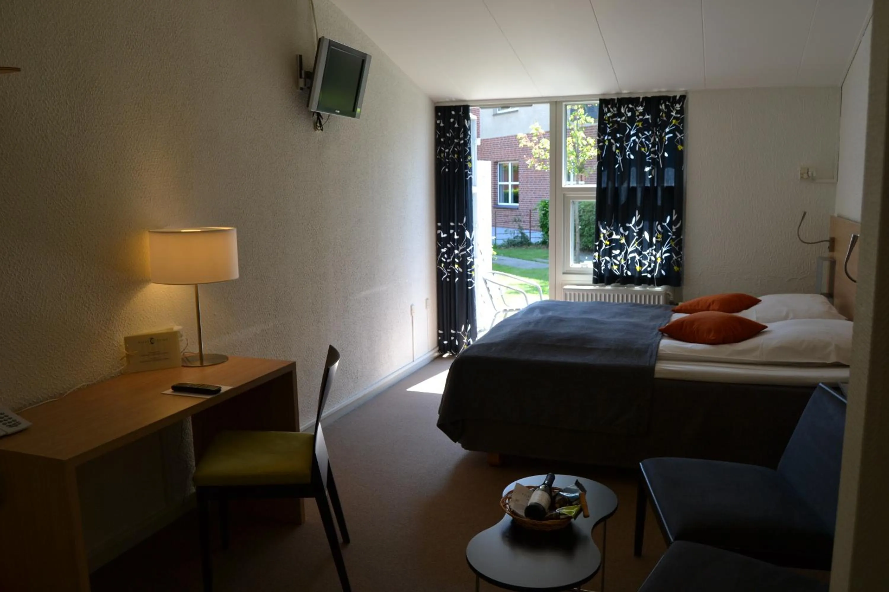 Bed in Best Western Hotel Hillerød