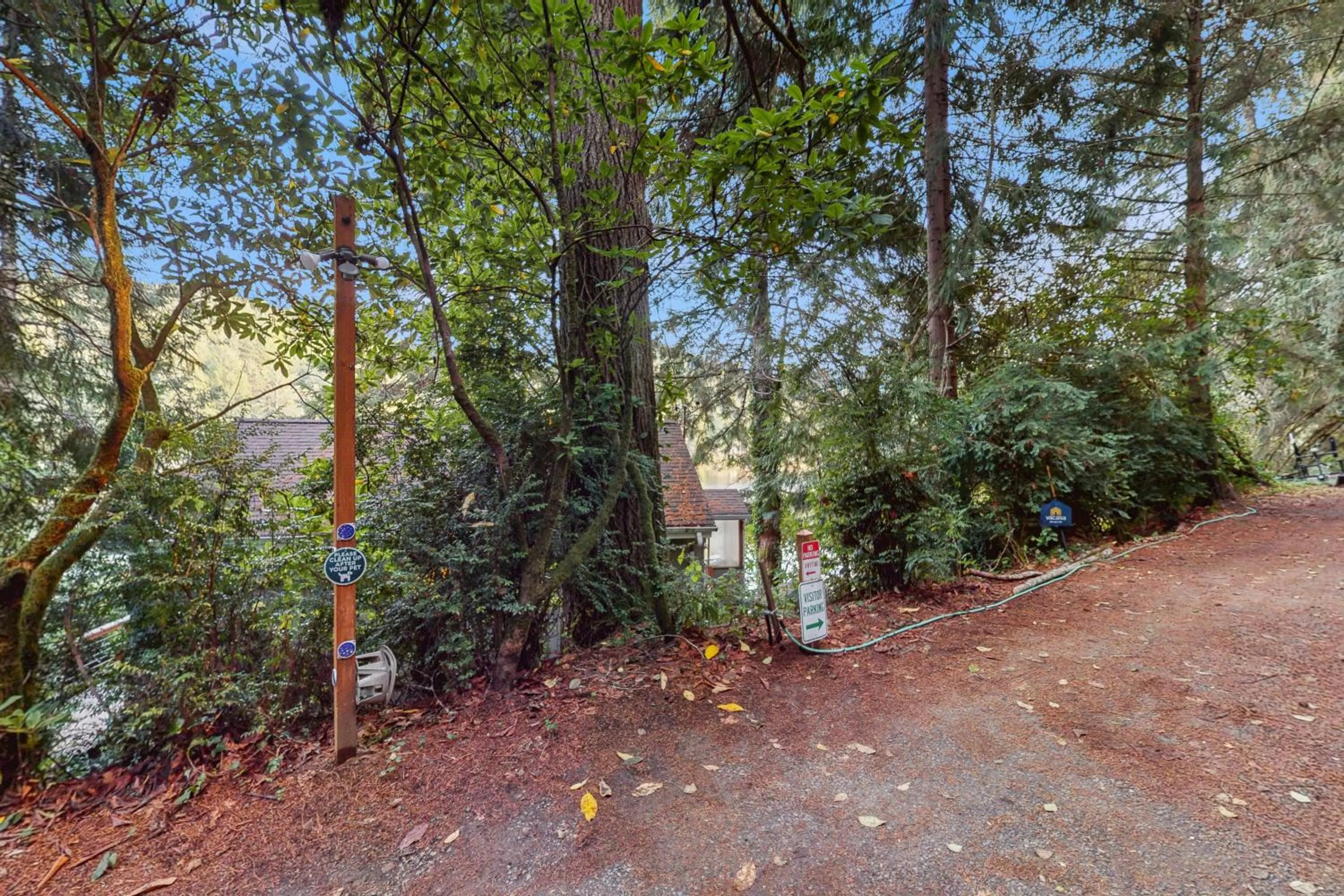 Rustic Retreat on Mercer Lake