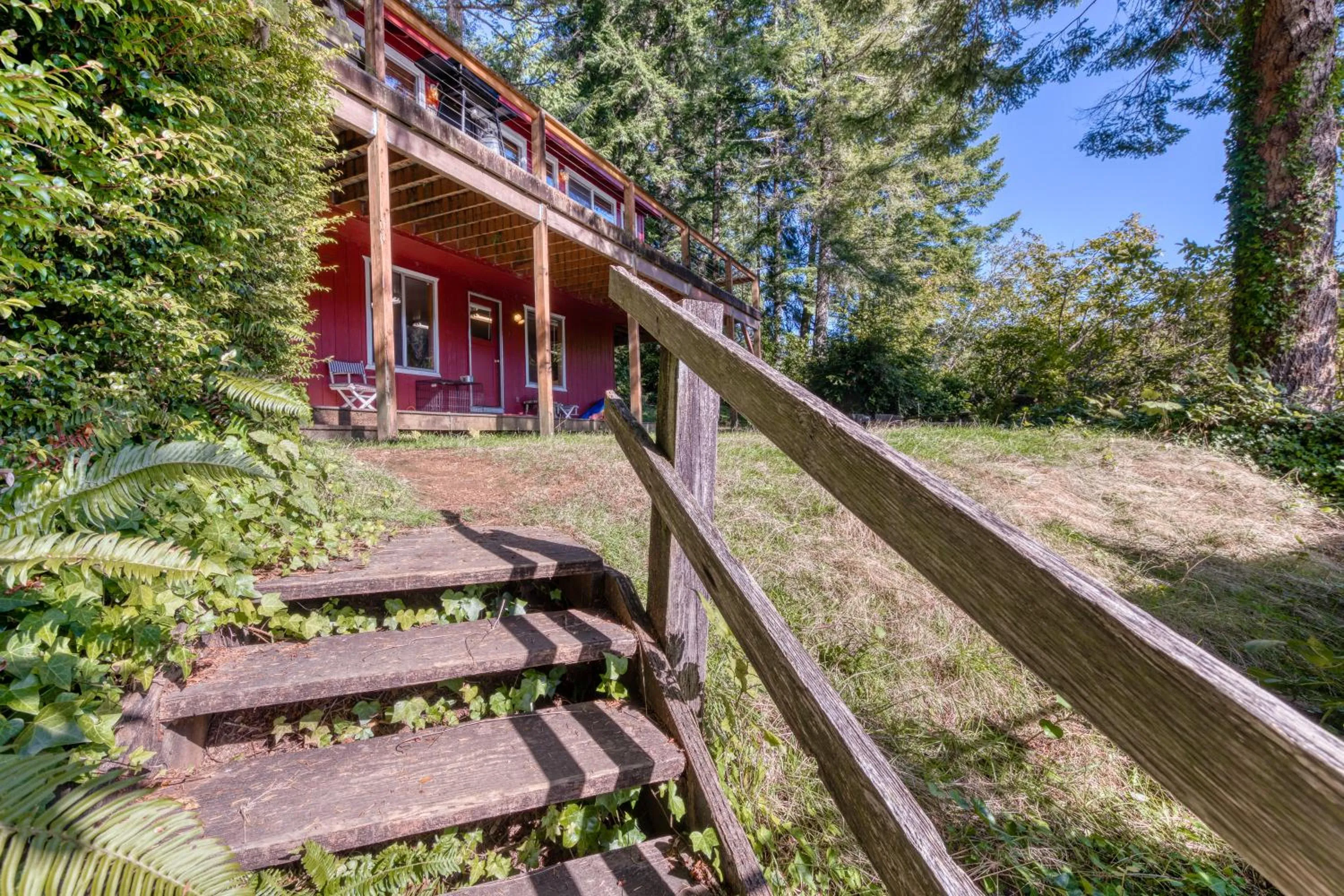 Rustic Retreat on Mercer Lake