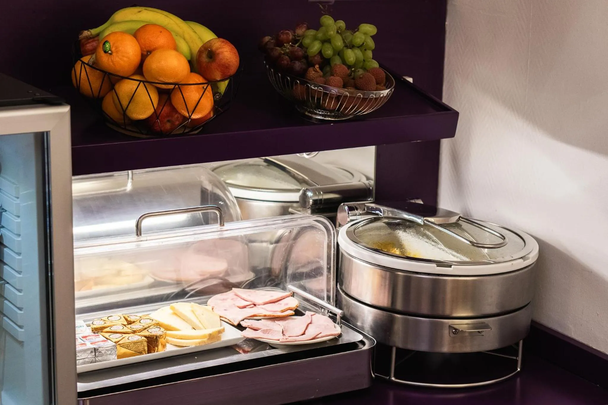 Buffet breakfast in Comfort Hotel Nation Père Lachaise