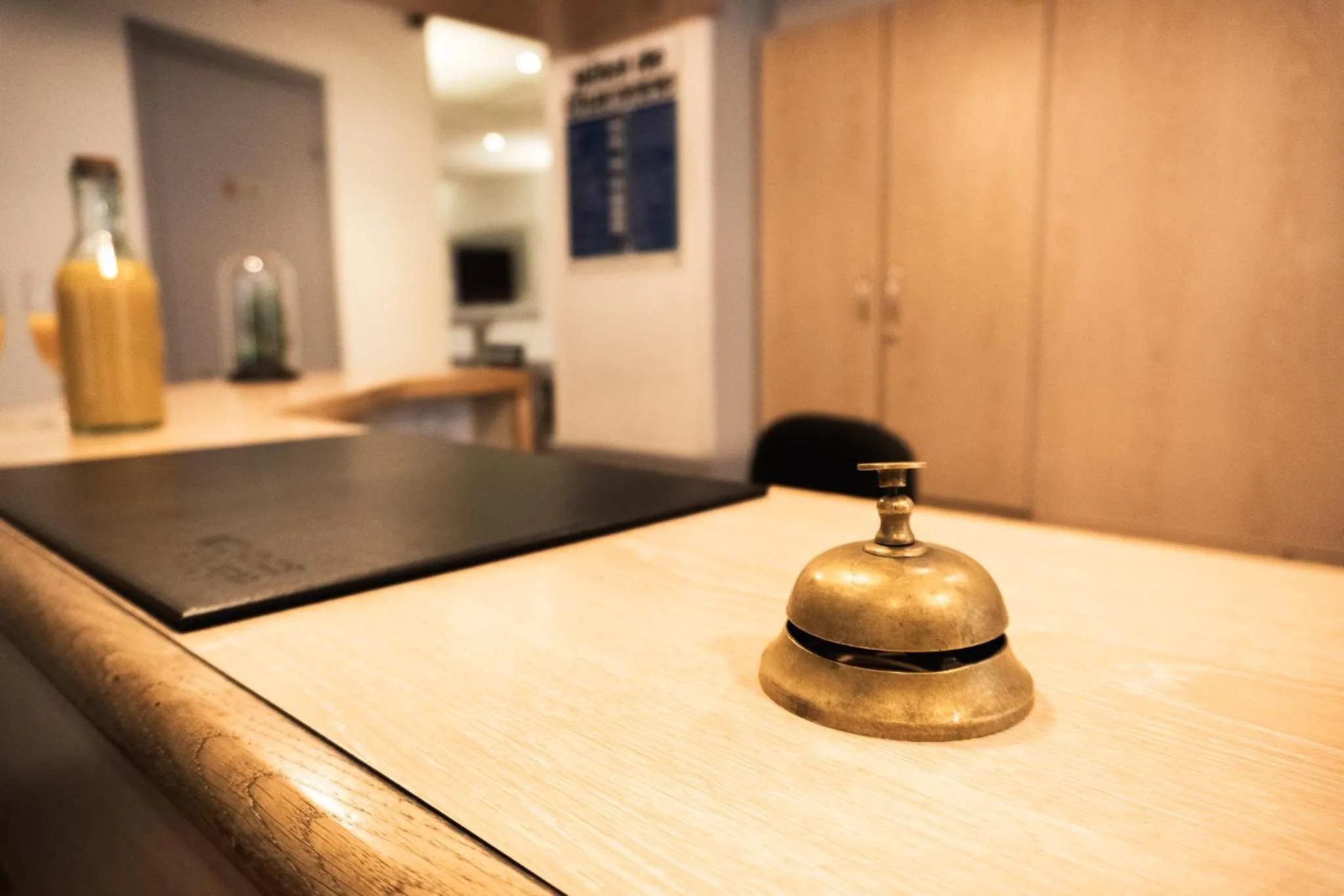 Lobby or reception in Comfort Hotel Nation Père Lachaise