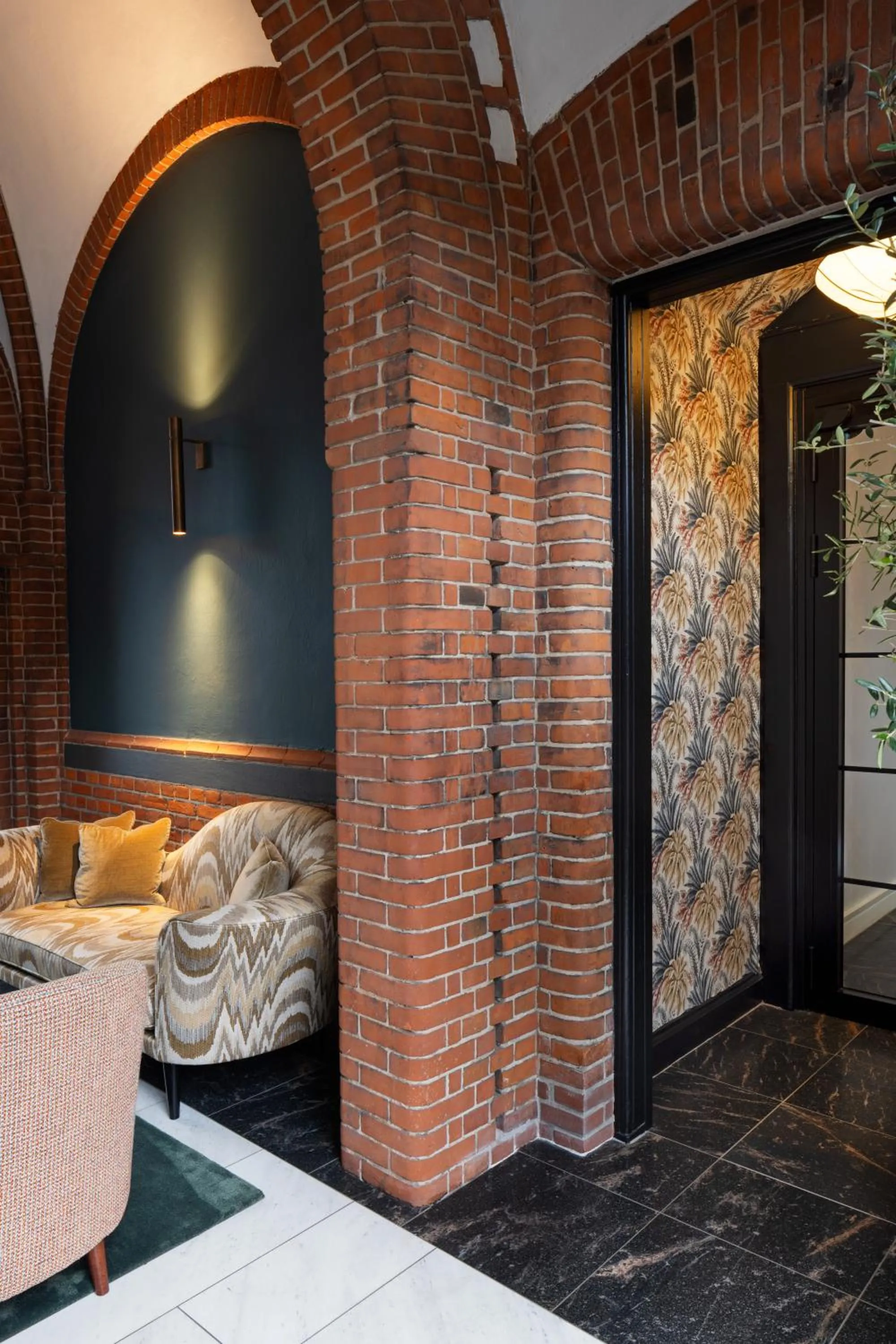 Lobby or reception in Ascot Hotel