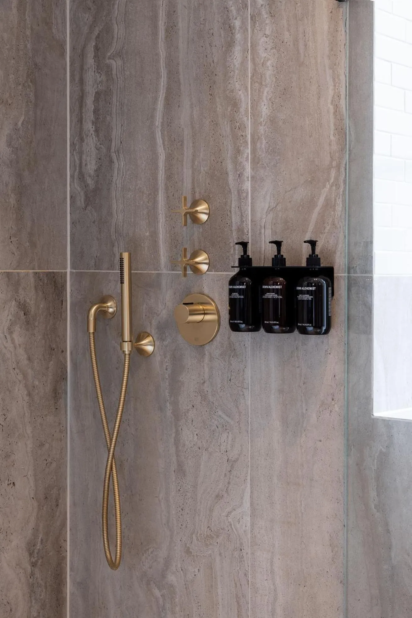 Shower in Ascot Hotel