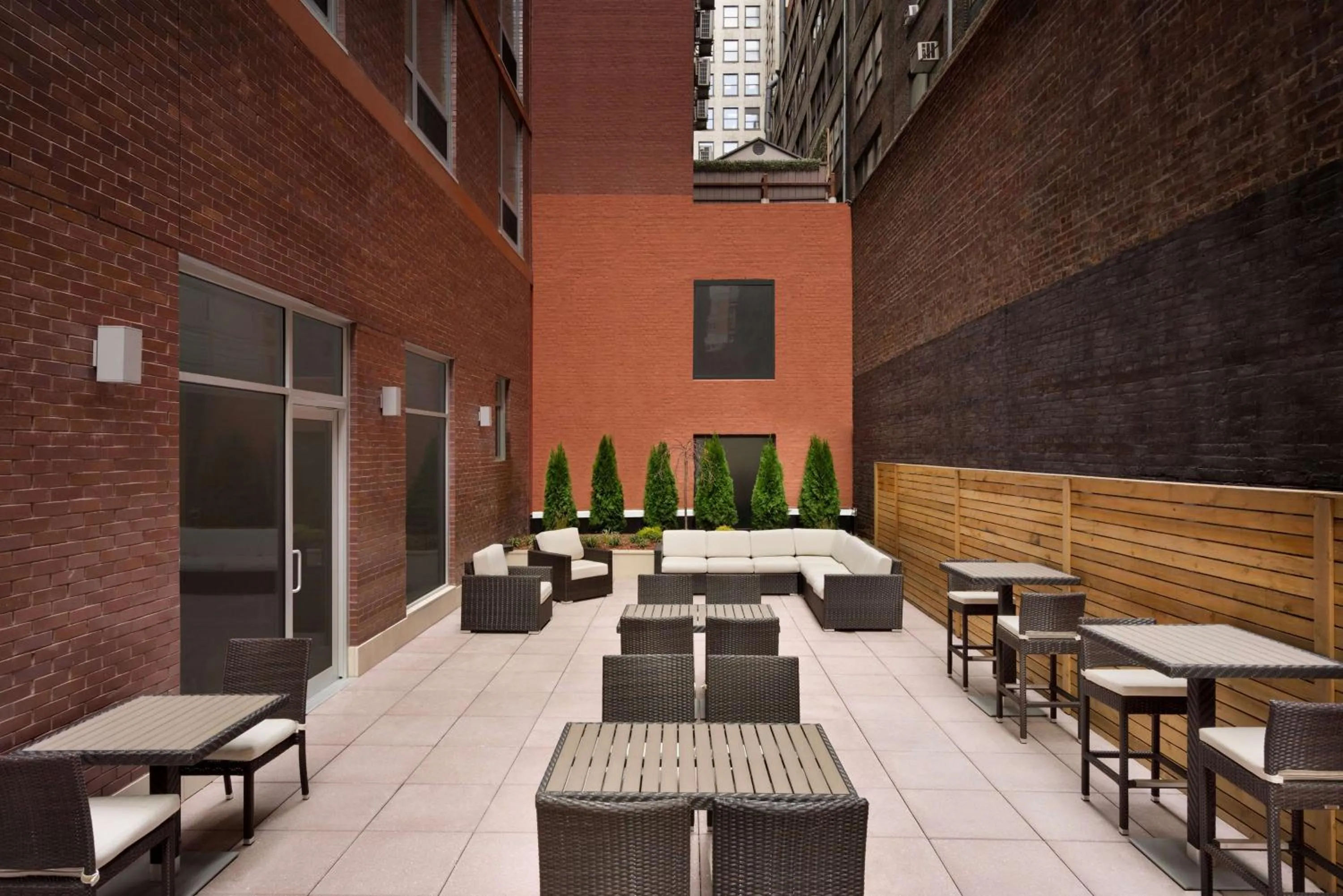 Patio in Hilton Garden Inn New York Times Square South