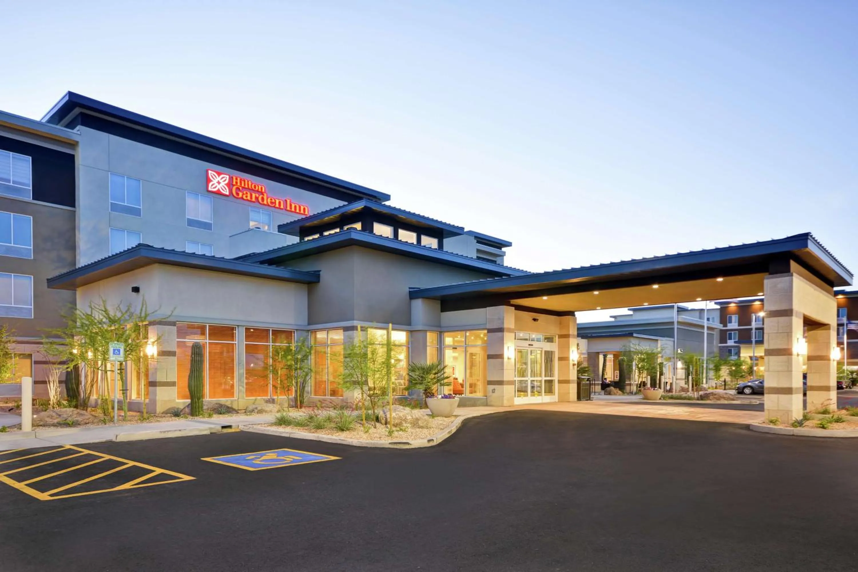 Property building in Hilton Garden Inn By Hilton Phoenix/Tempe Asu Area, Az