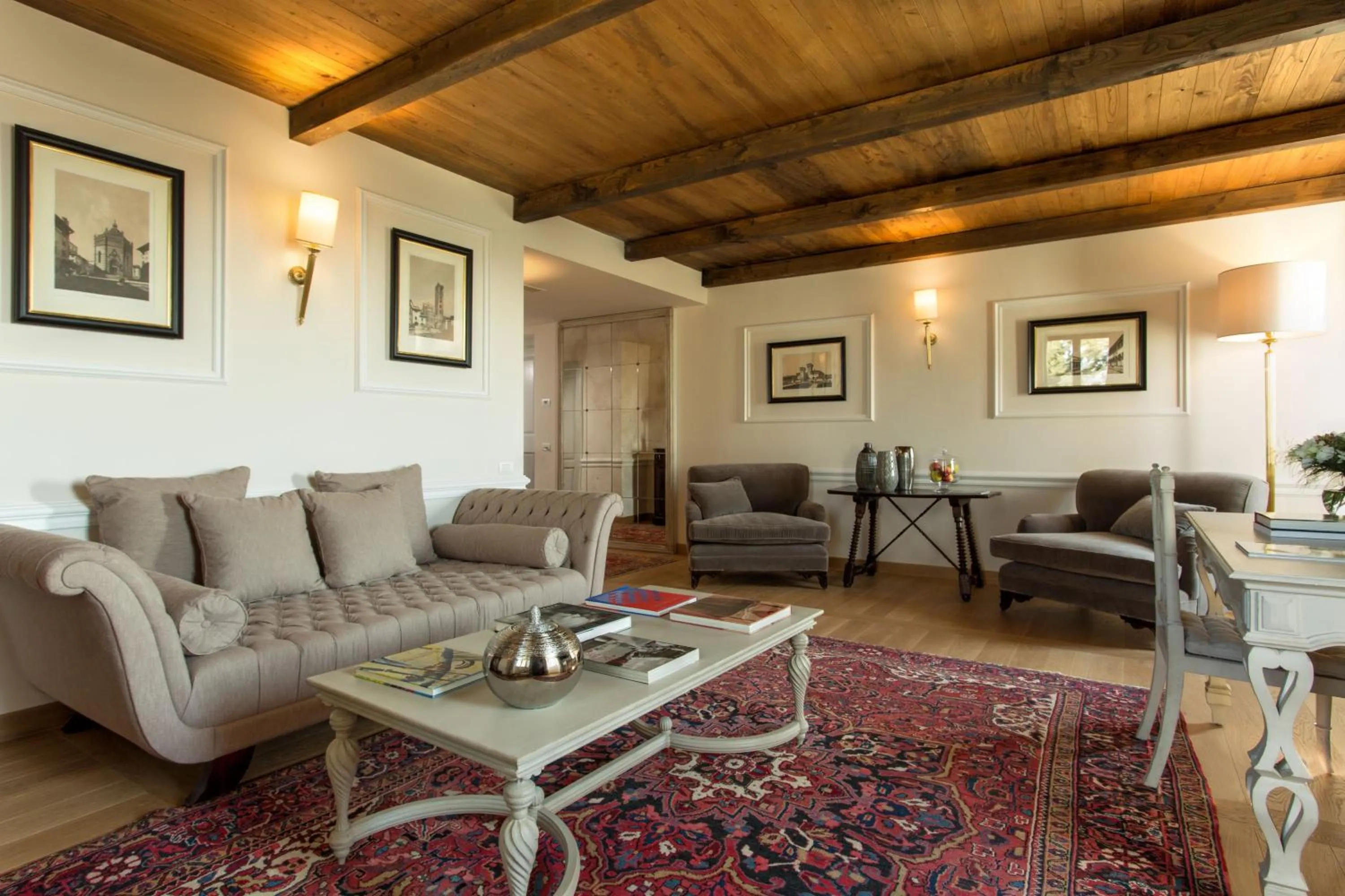 Photo of the whole room in Villa Le Calvane